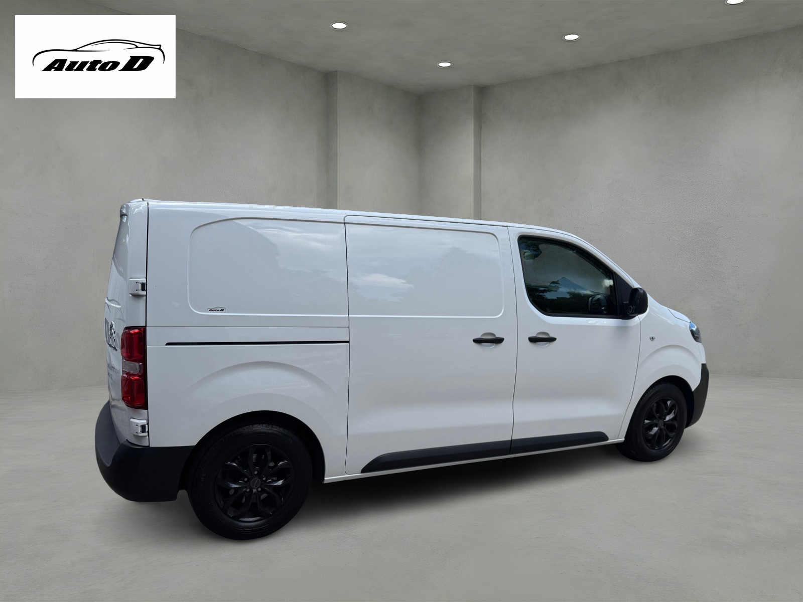 CITROEN Jumpy 1.5 BlueHDi 120 M Komfort-image-3