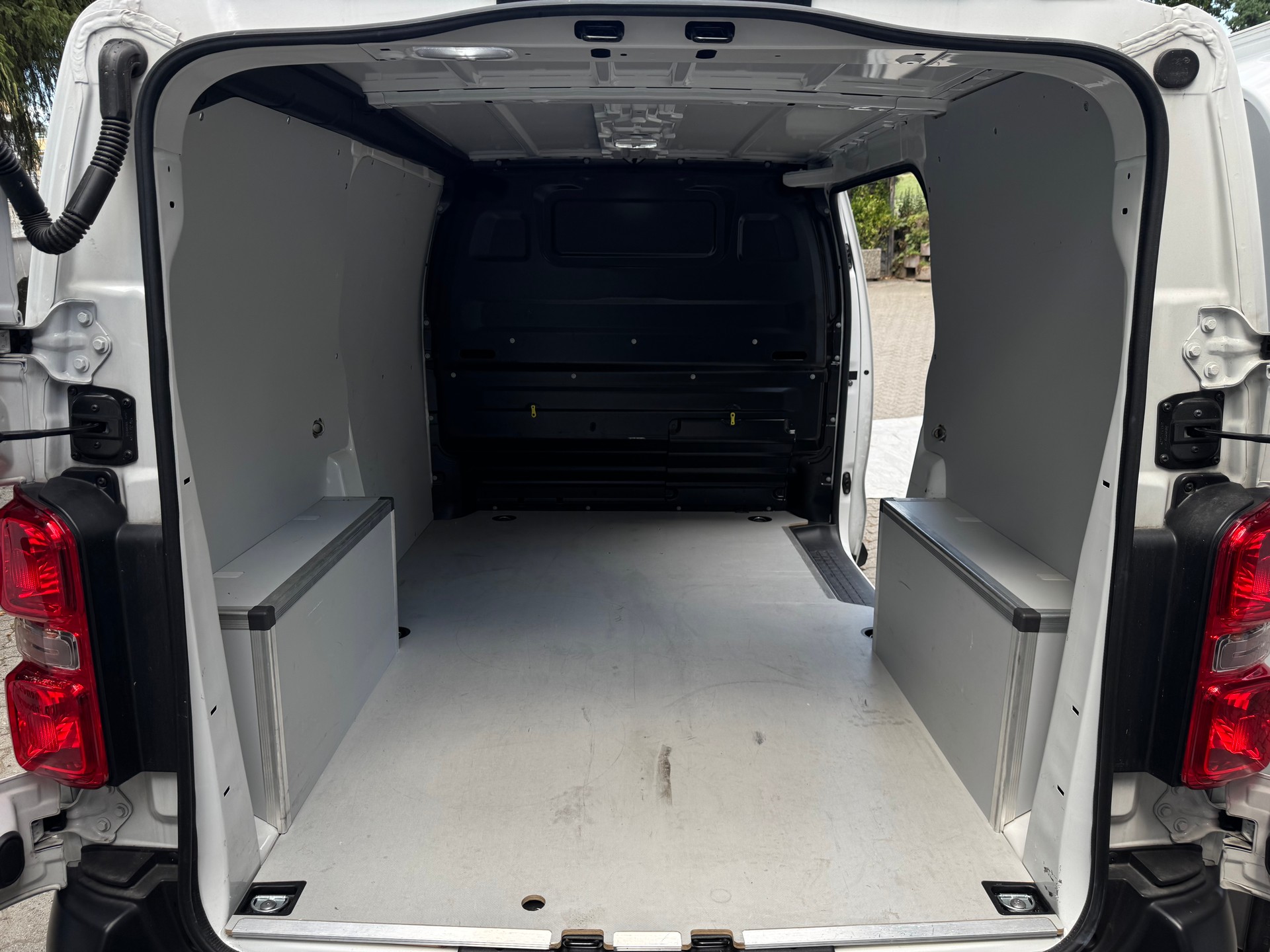 CITROEN Jumpy 1.5 BlueHDi 120 M Komfort-image-20