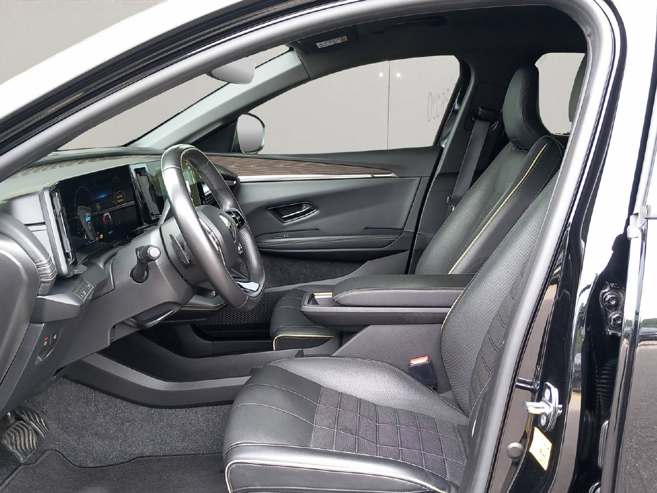RENAULT Megane-image-3
