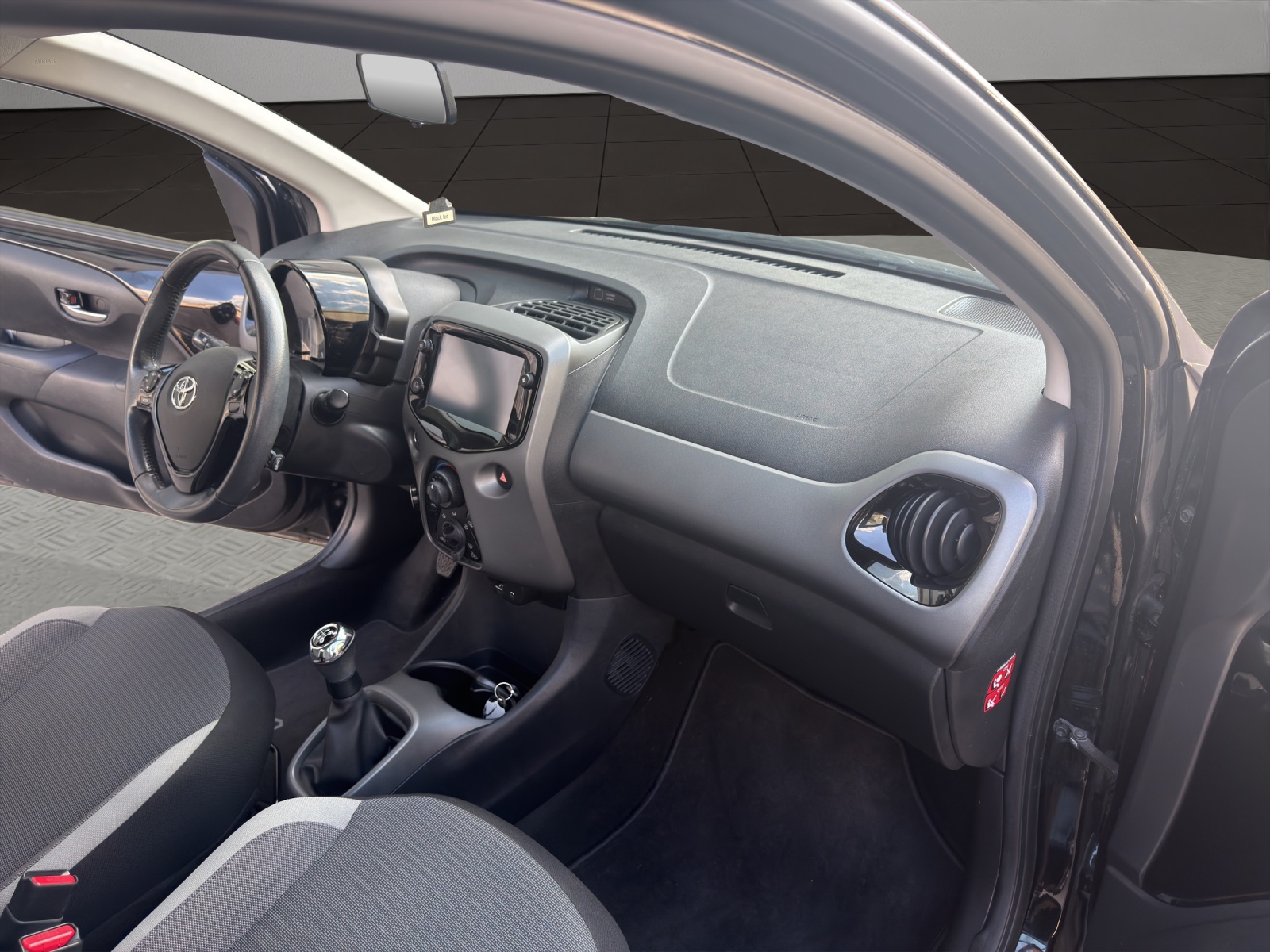 TOYOTA Aygo 1.0 VVT-i Trend-image-16