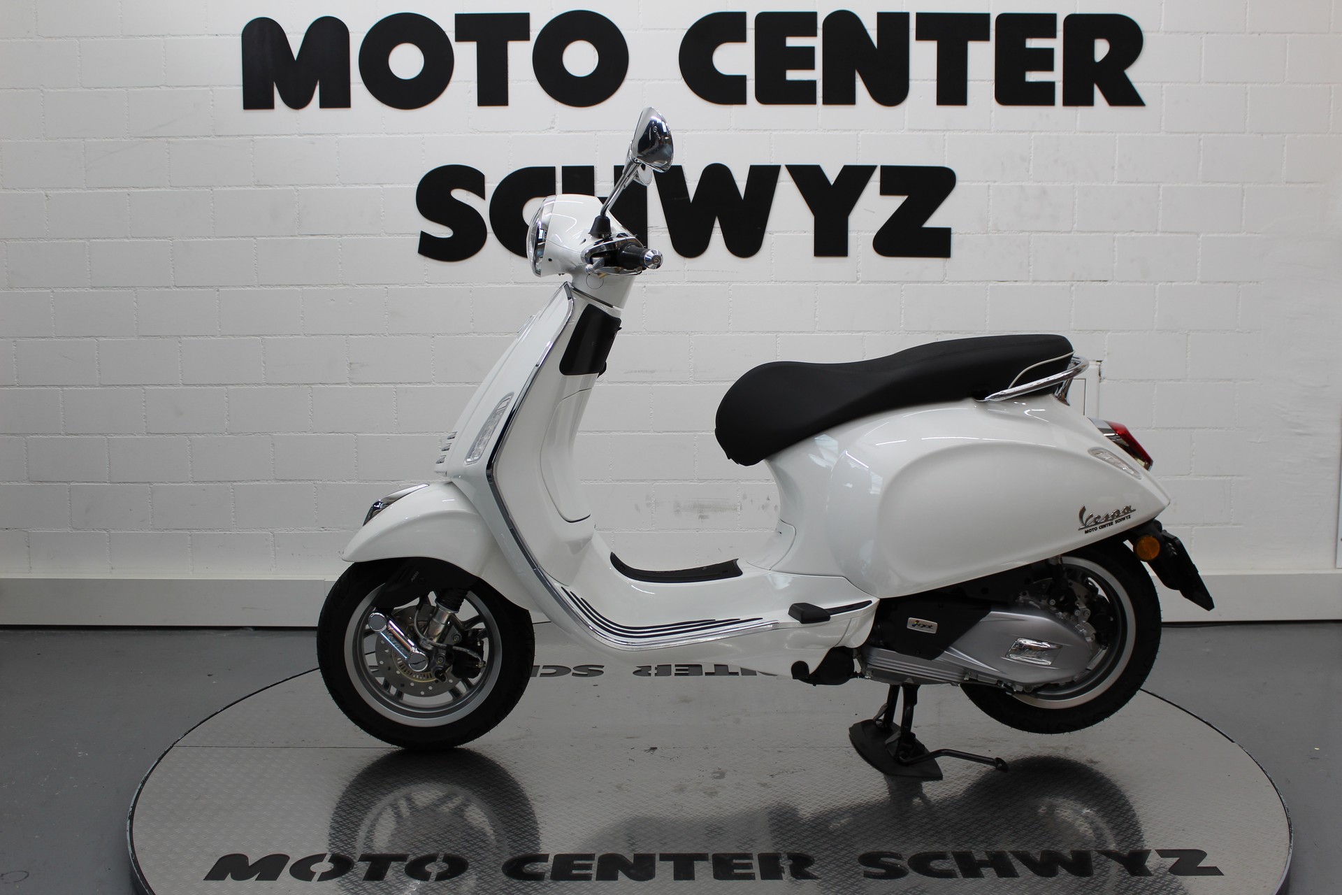PIAGGIO Vespa Primavera 125-image-4