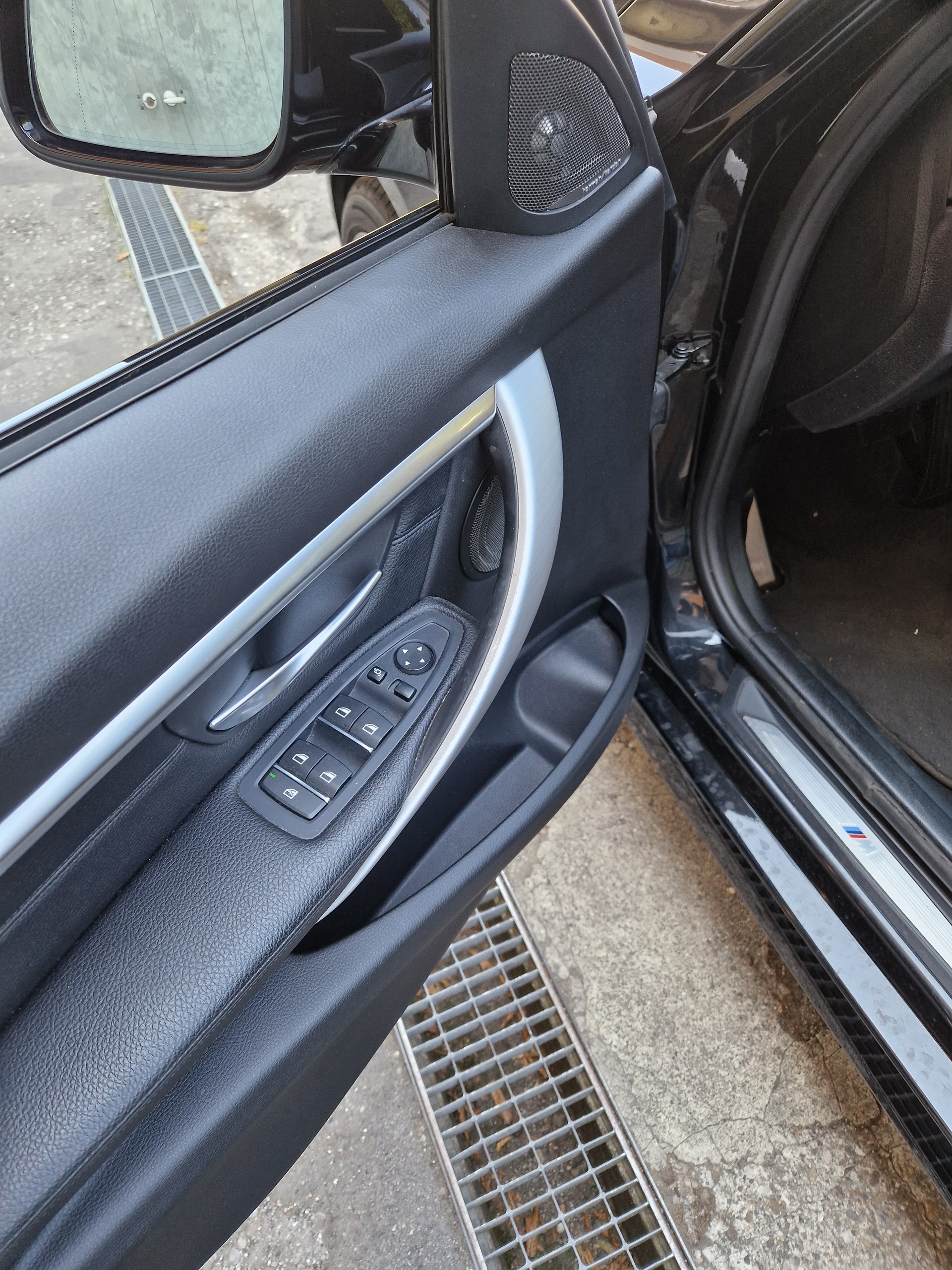 BMW 340i xDrive Touring Steptronic-image-8