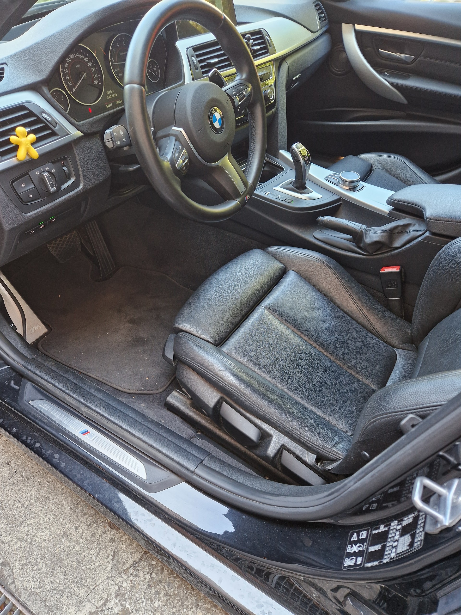 BMW 340i xDrive Touring Steptronic-image-7