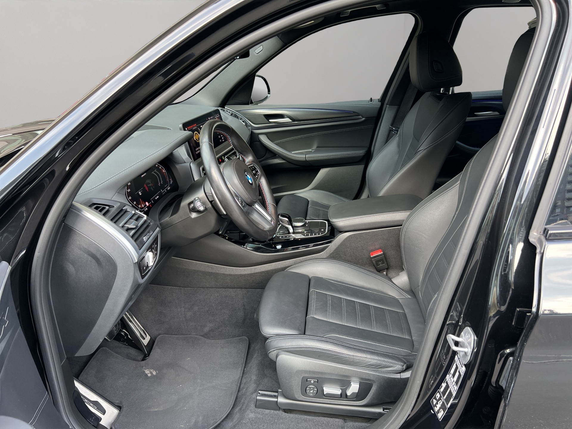 BMW X3 M40i-image-10