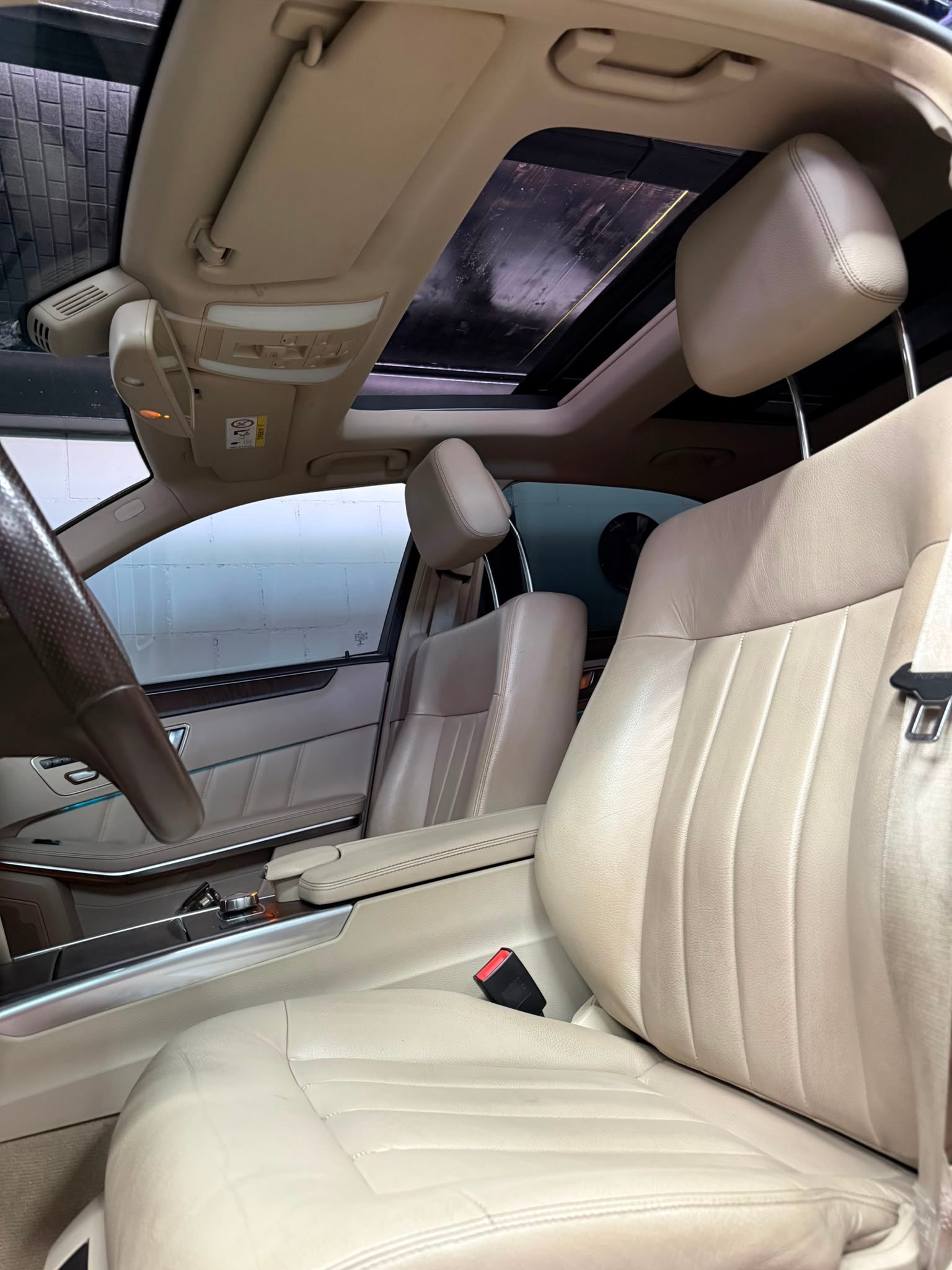 MERCEDES-BENZ E 250 CDI Elégance 4Matic 7G-Tronic-image-13