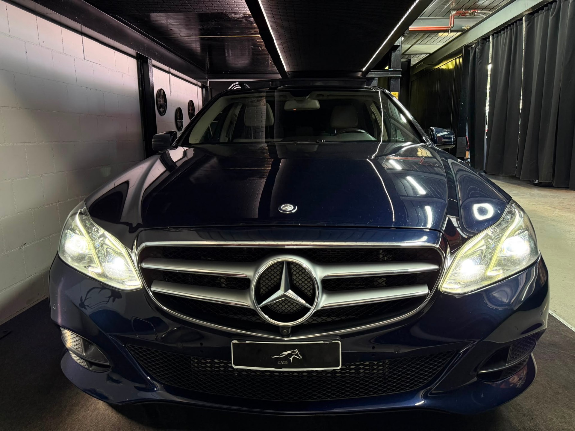 MERCEDES-BENZ E 250 CDI Elégance 4Matic 7G-Tronic-image-9