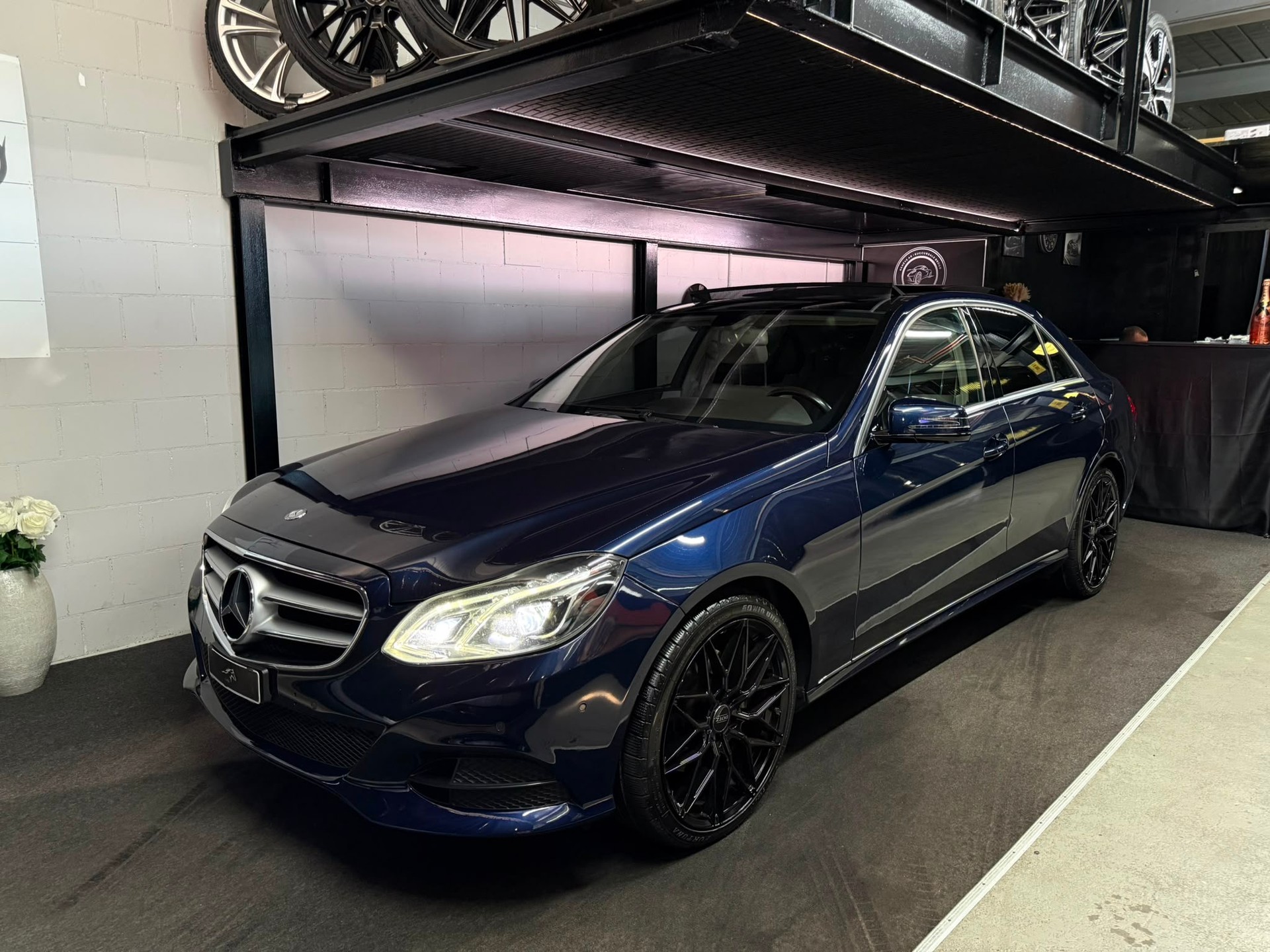 MERCEDES-BENZ E 250 CDI Elégance 4Matic 7G-Tronic-image-1