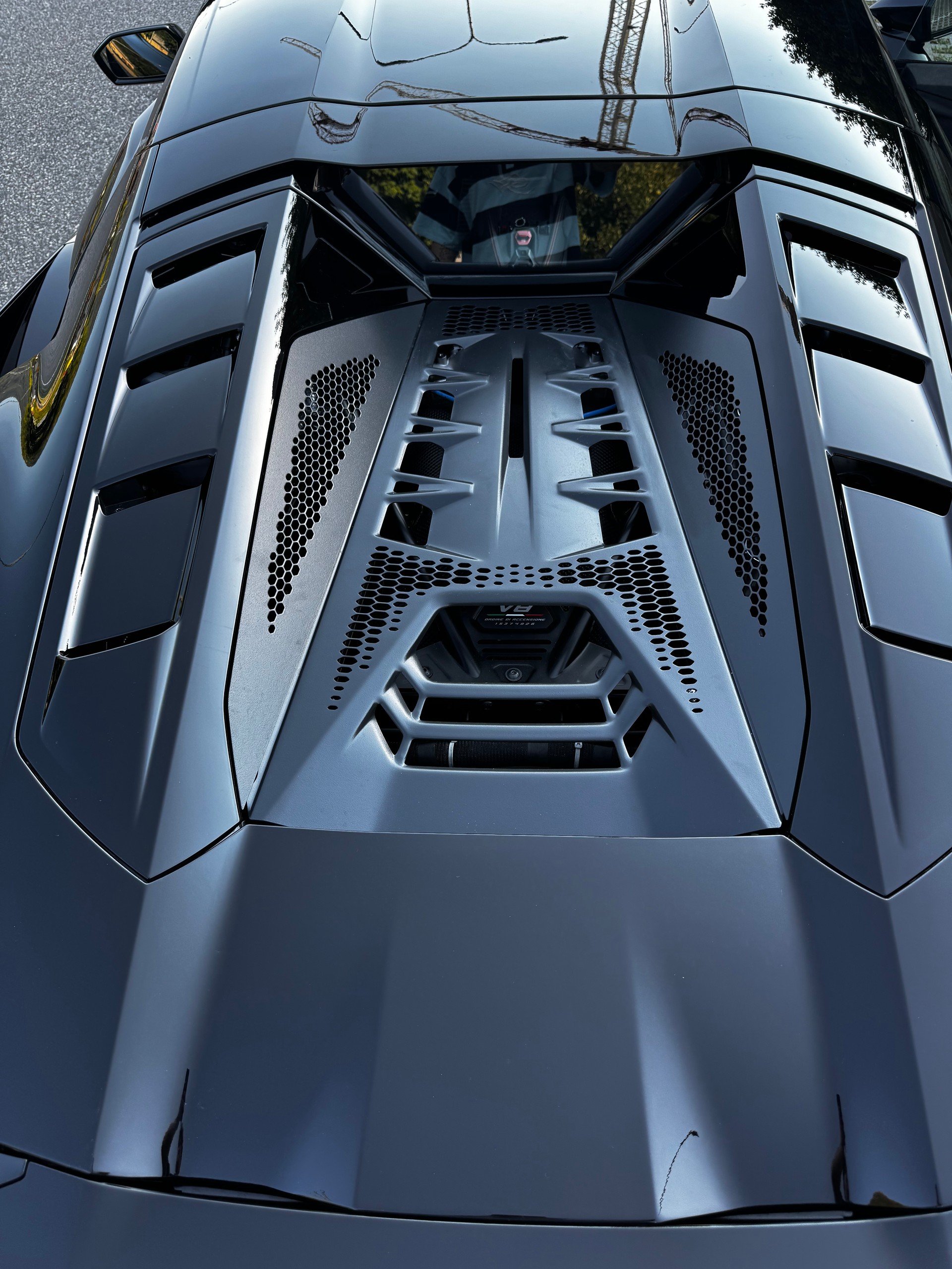 LAMBORGHINI 4.0-image-2