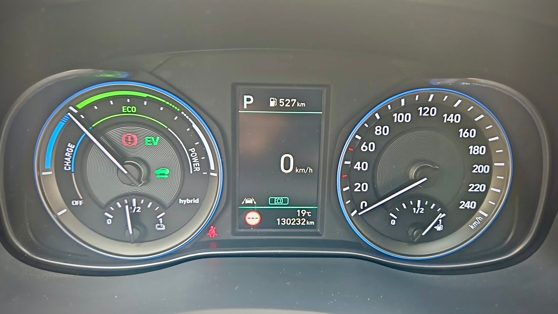 HYUNDAI Kona 1.6 GDi Hybrid Vertex-image-5