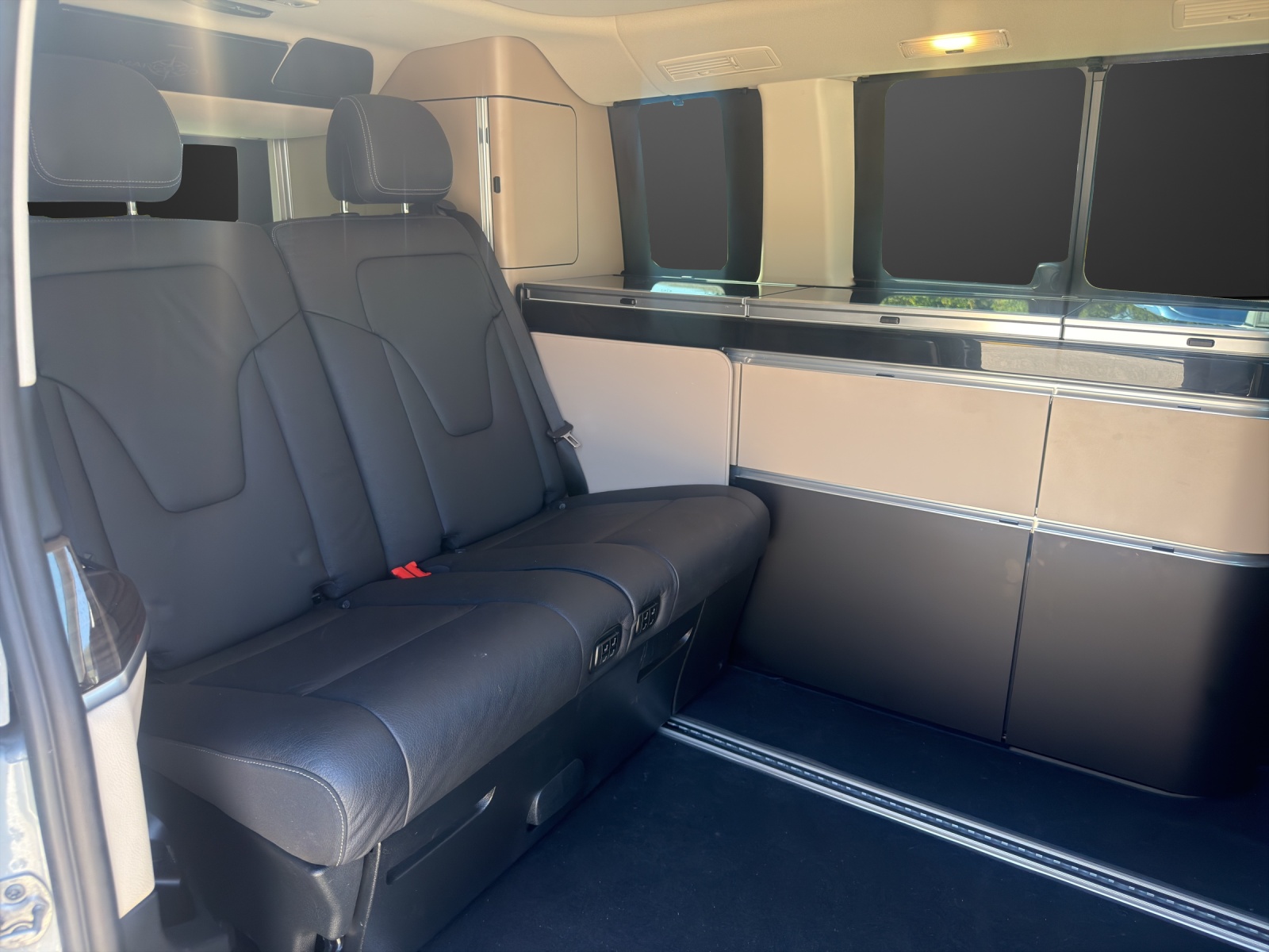 MERCEDES-BENZ Marco Polo 300 d 4M Automat-image-8