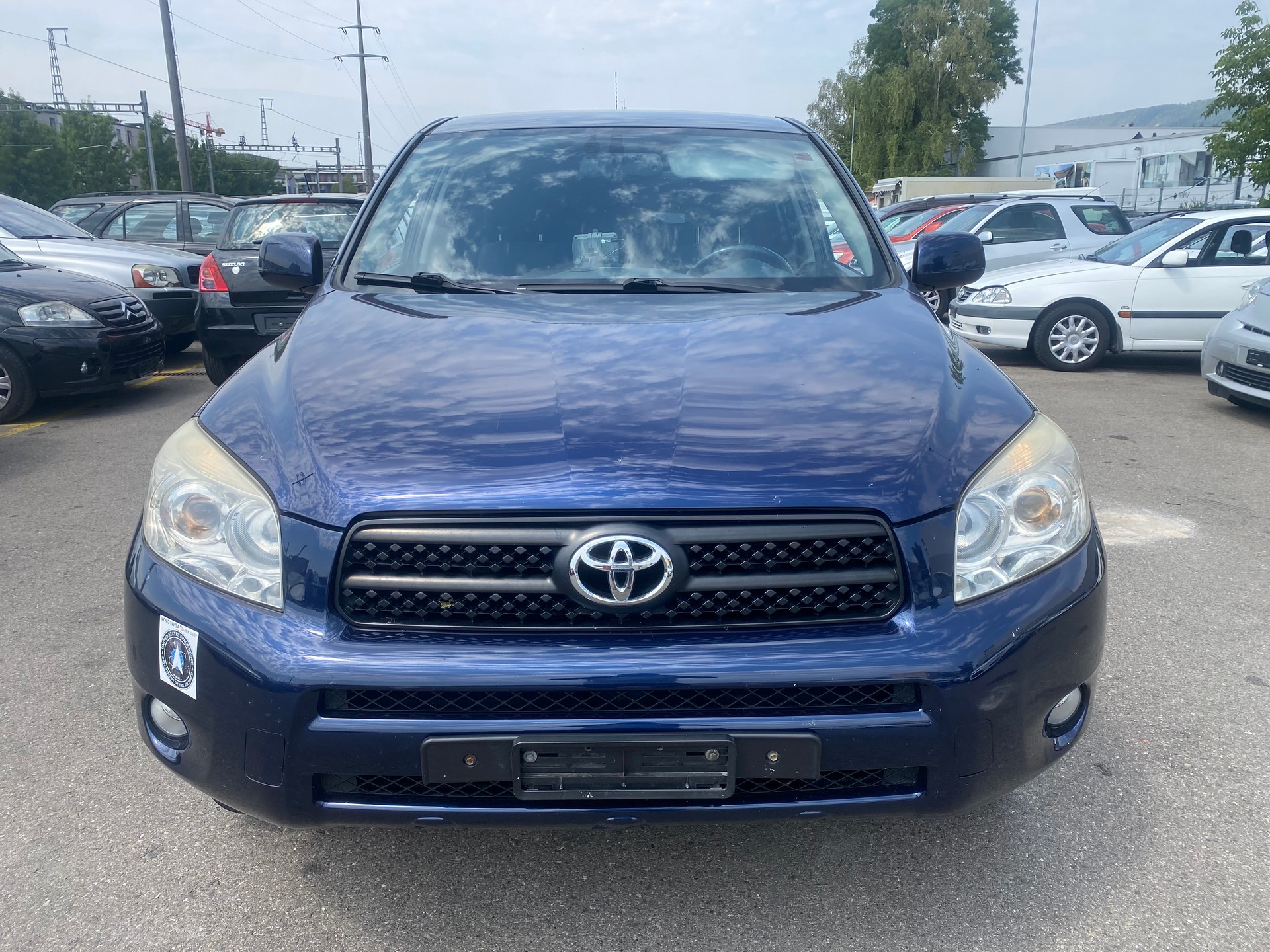 TOYOTA RAV-4 2.0-image-0