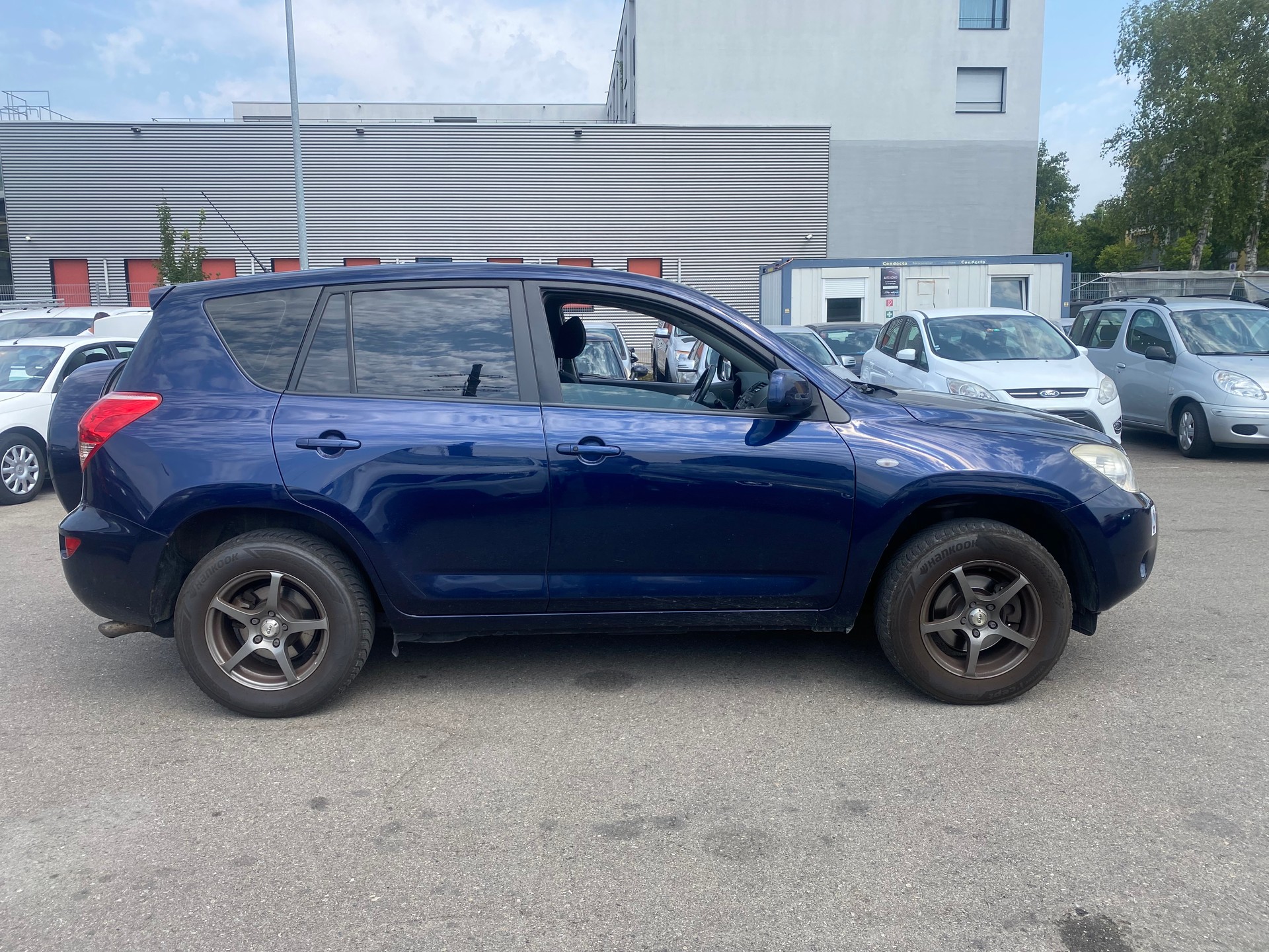 TOYOTA RAV-4 2.0-image-3