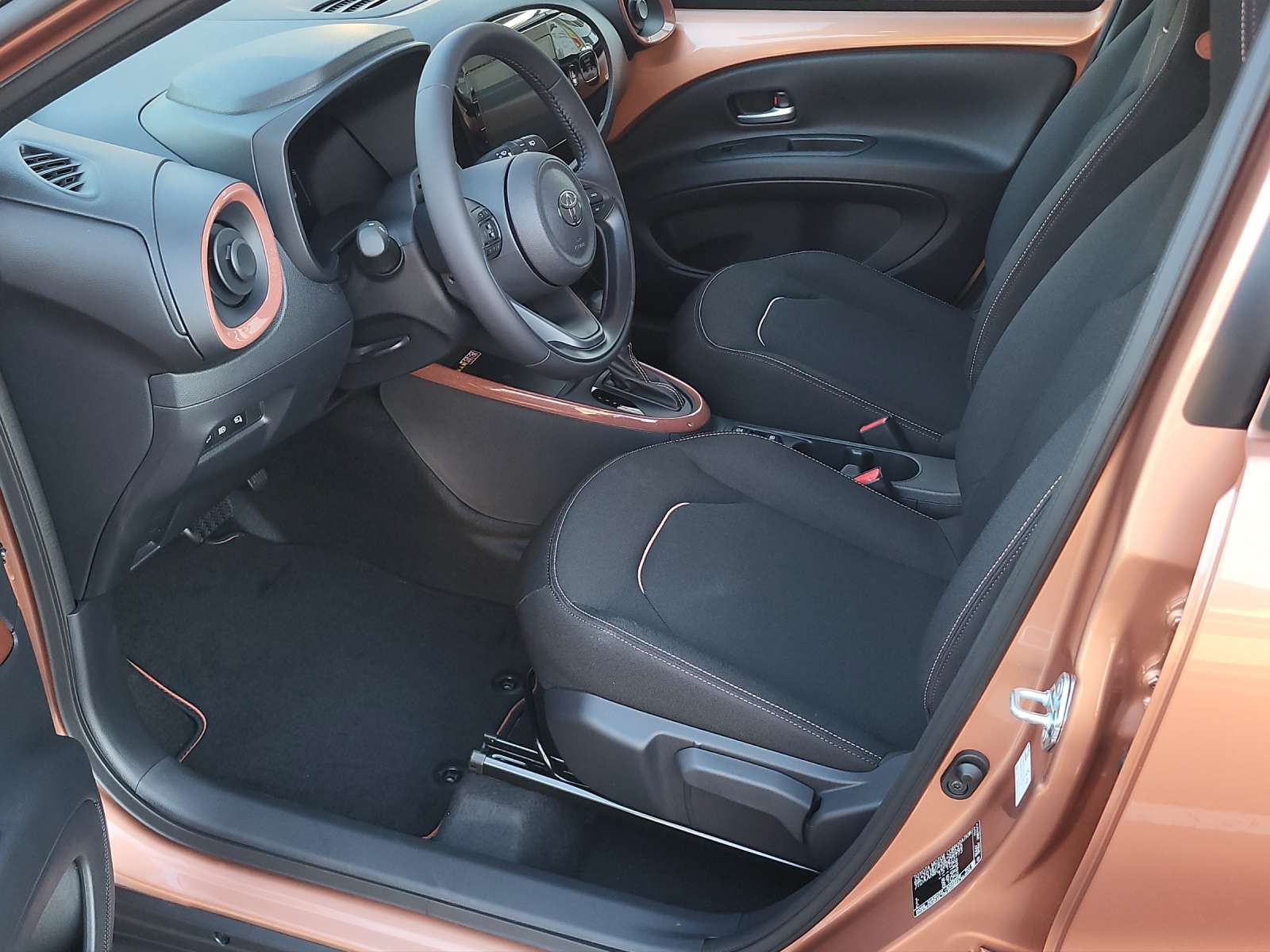 TOYOTA Aygo X 1.5 VVT-i HSD Trend-image-12