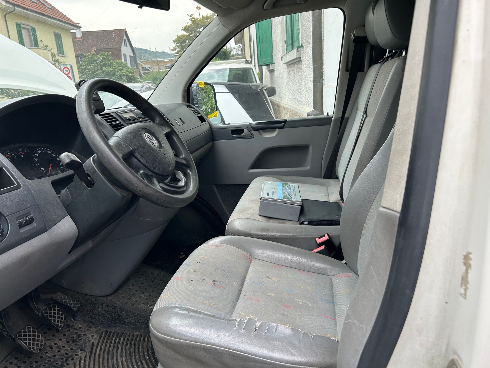 VW T5 2.5 TDI PD 4MOTION-image-9