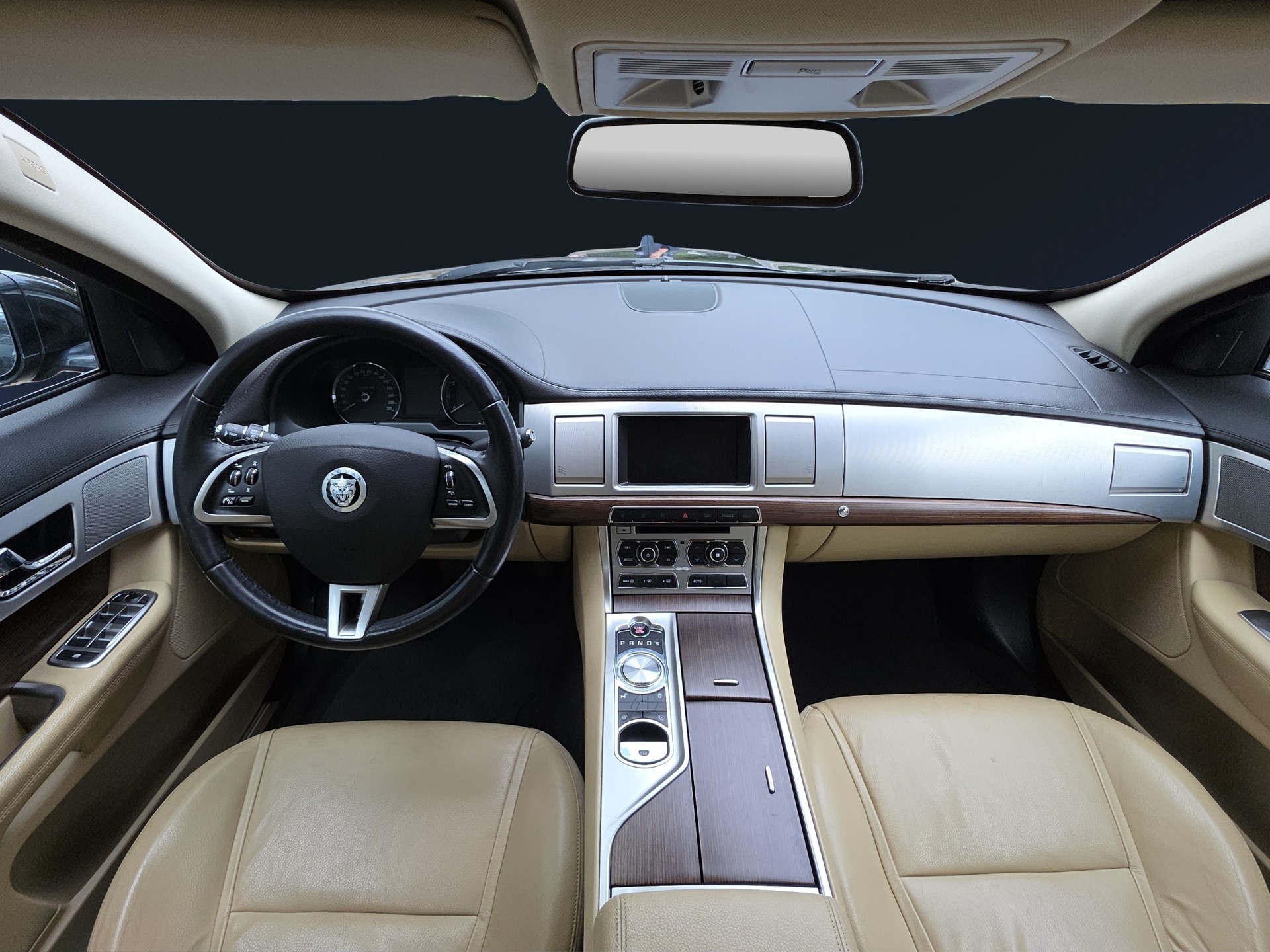JAGUAR XF 3.0 V6 S/C Luxury 4x4-image-8