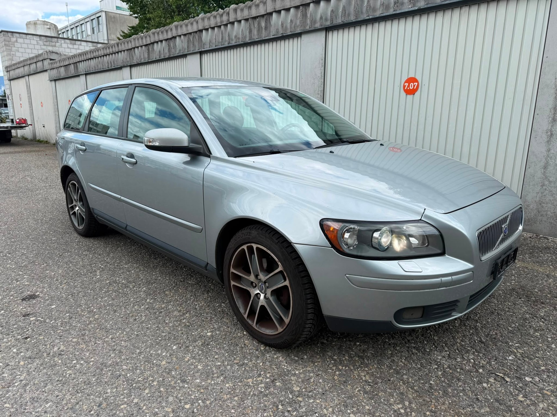 VOLVO V50 2.0 Summum-image-0