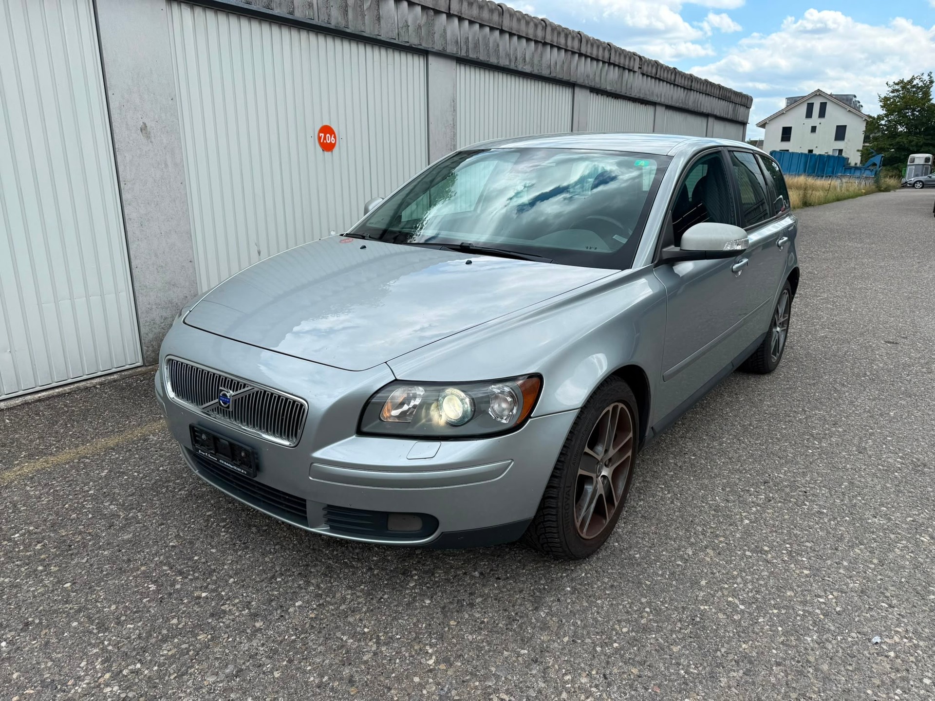 VOLVO V50 2.0 Summum-image-2