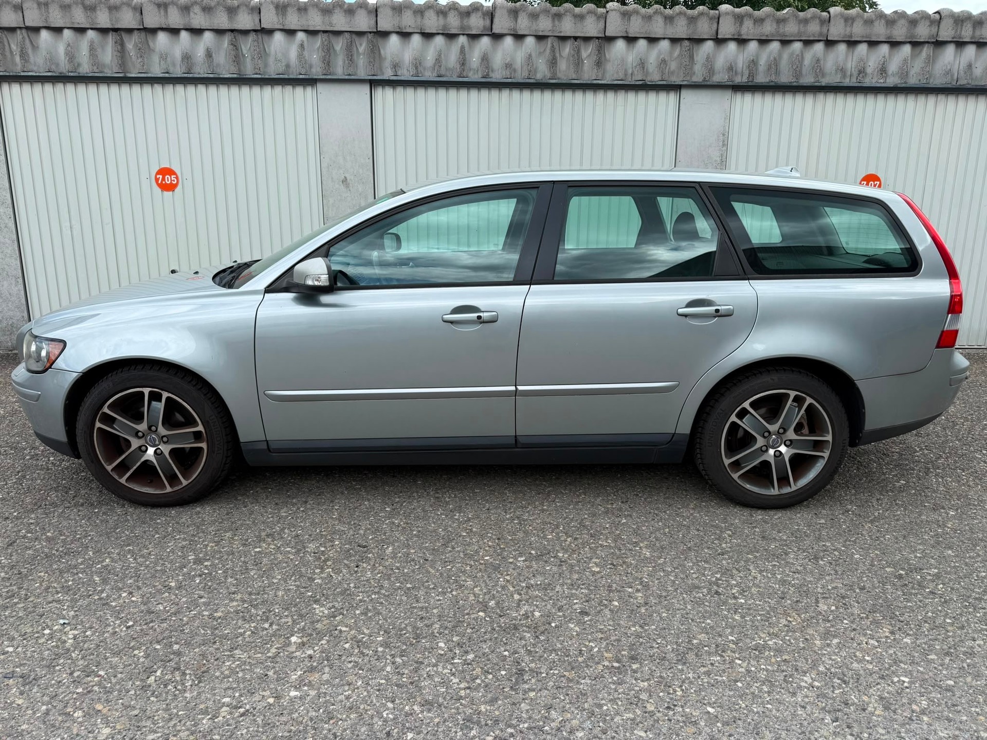VOLVO V50 2.0 Summum-image-3