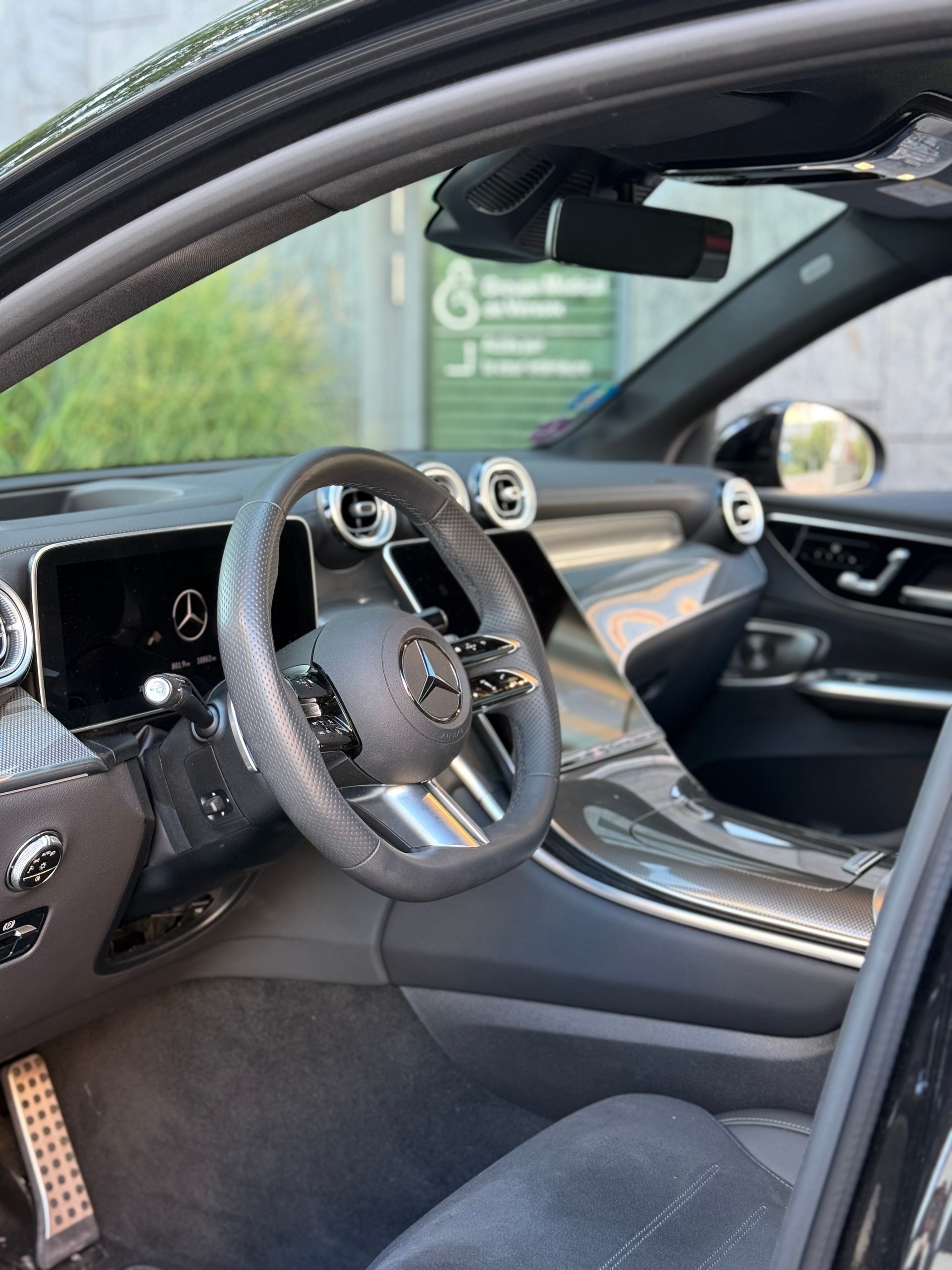 MERCEDES-BENZ GLC 300 4Matic 9G-Tronic-image-7