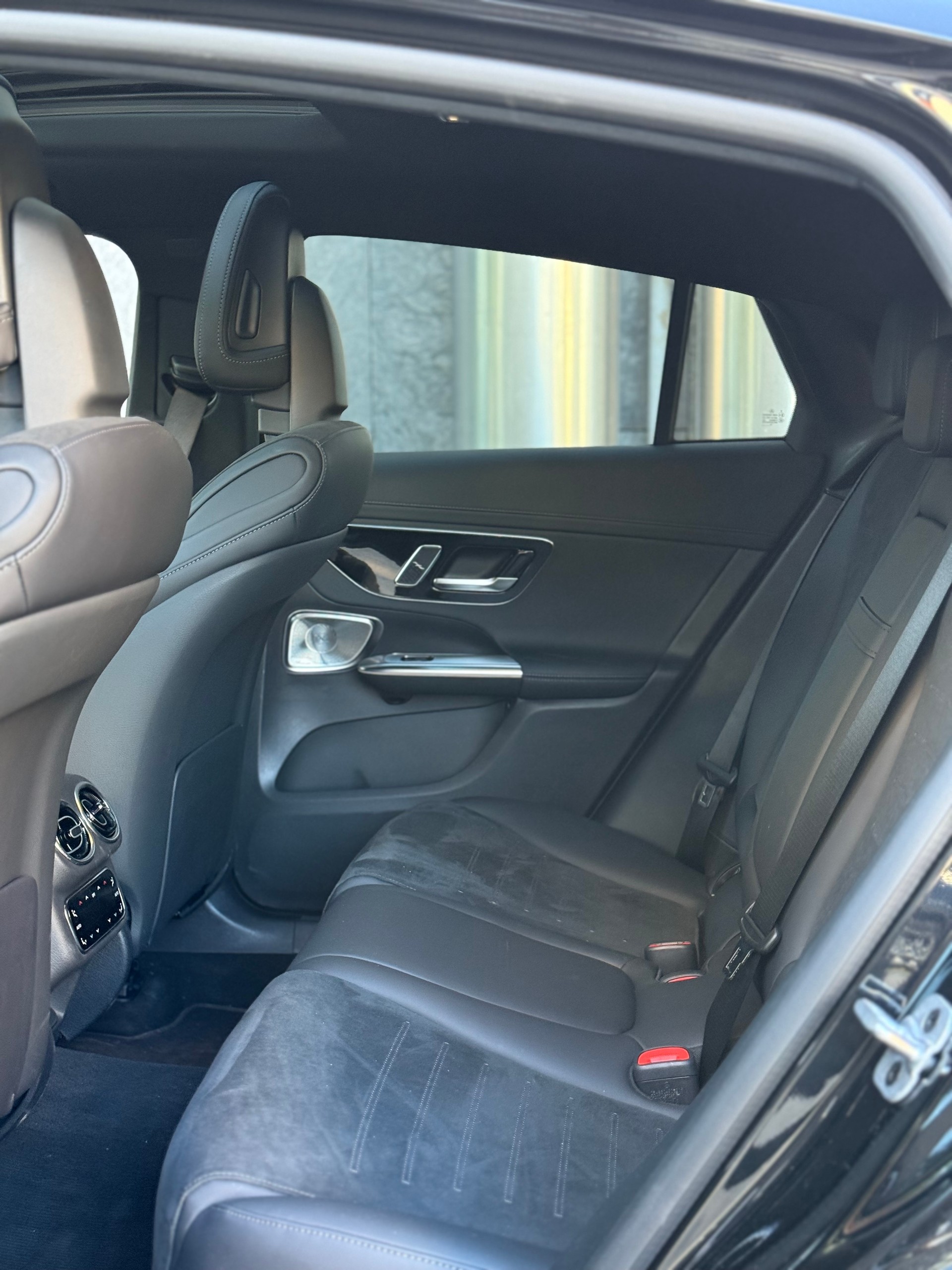 MERCEDES-BENZ GLC 300 4Matic 9G-Tronic-image-8