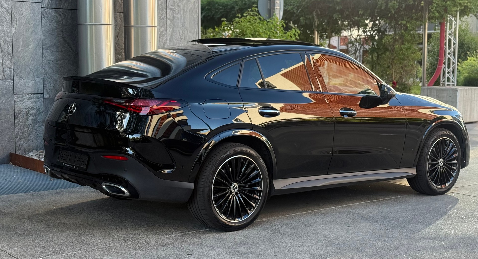 MERCEDES-BENZ GLC 300 4Matic 9G-Tronic-image-3