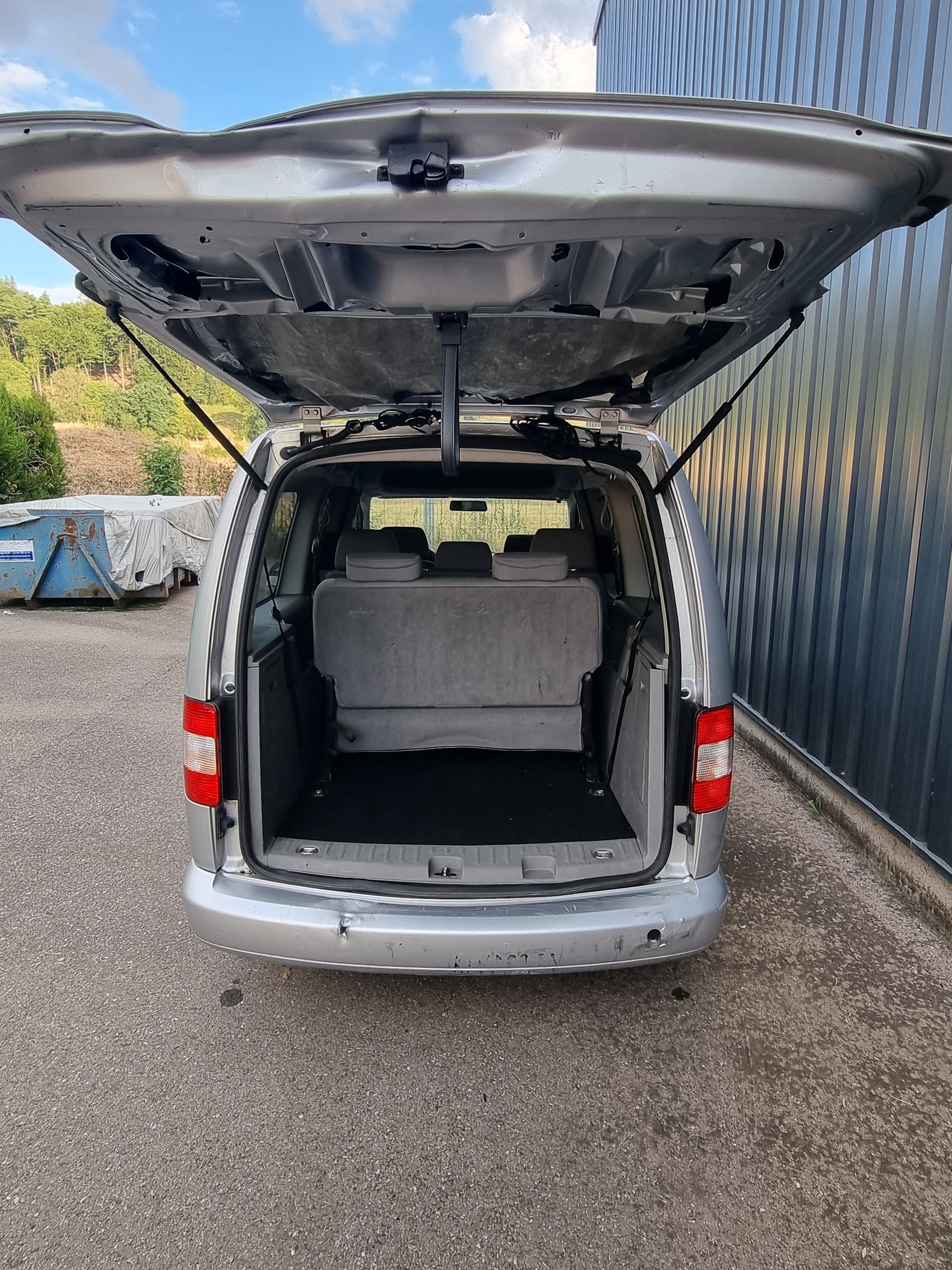 VW Caddy Maxi Life 1.9TDI-image-6