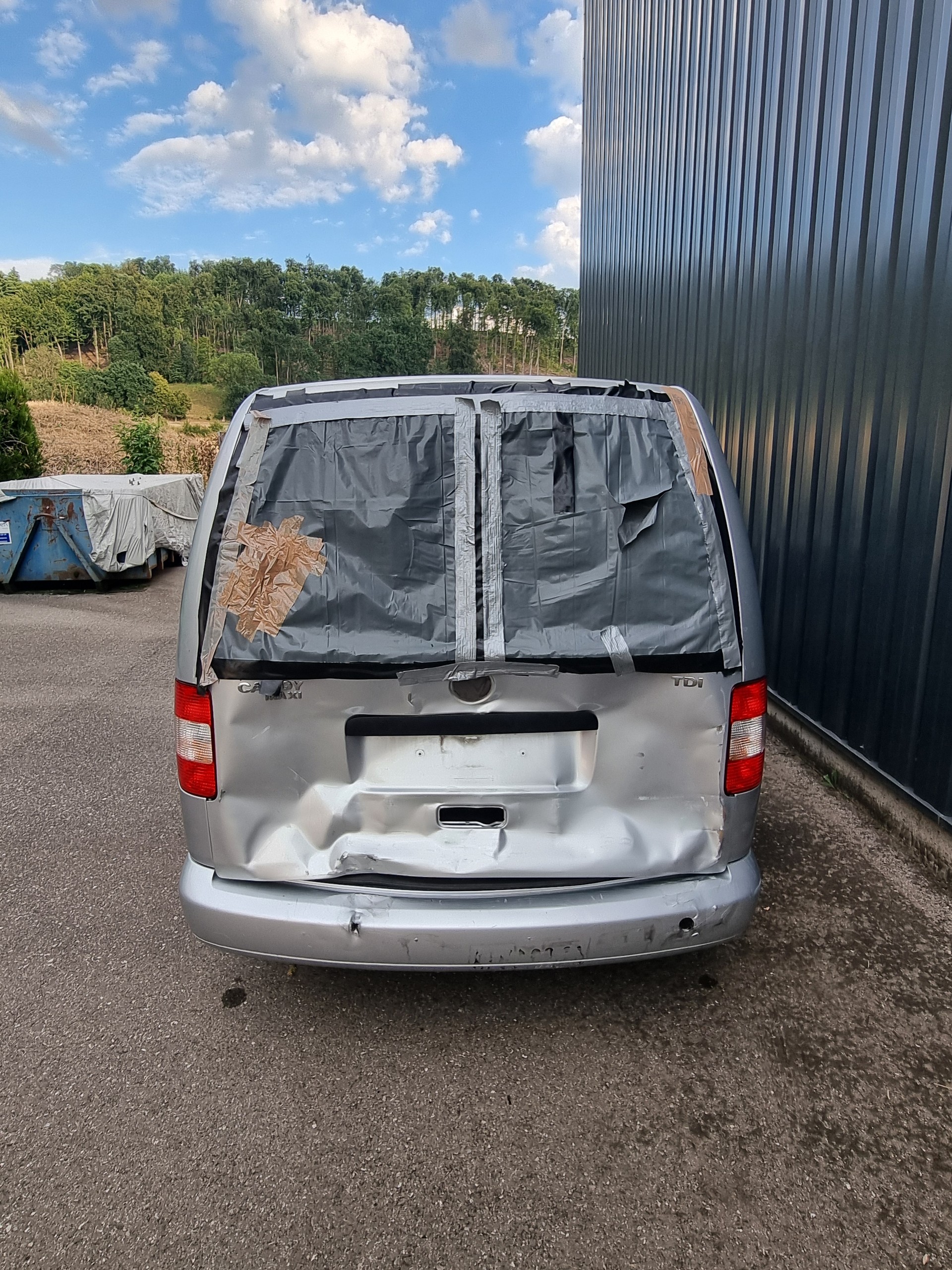 VW Caddy Maxi Life 1.9TDI-image-5