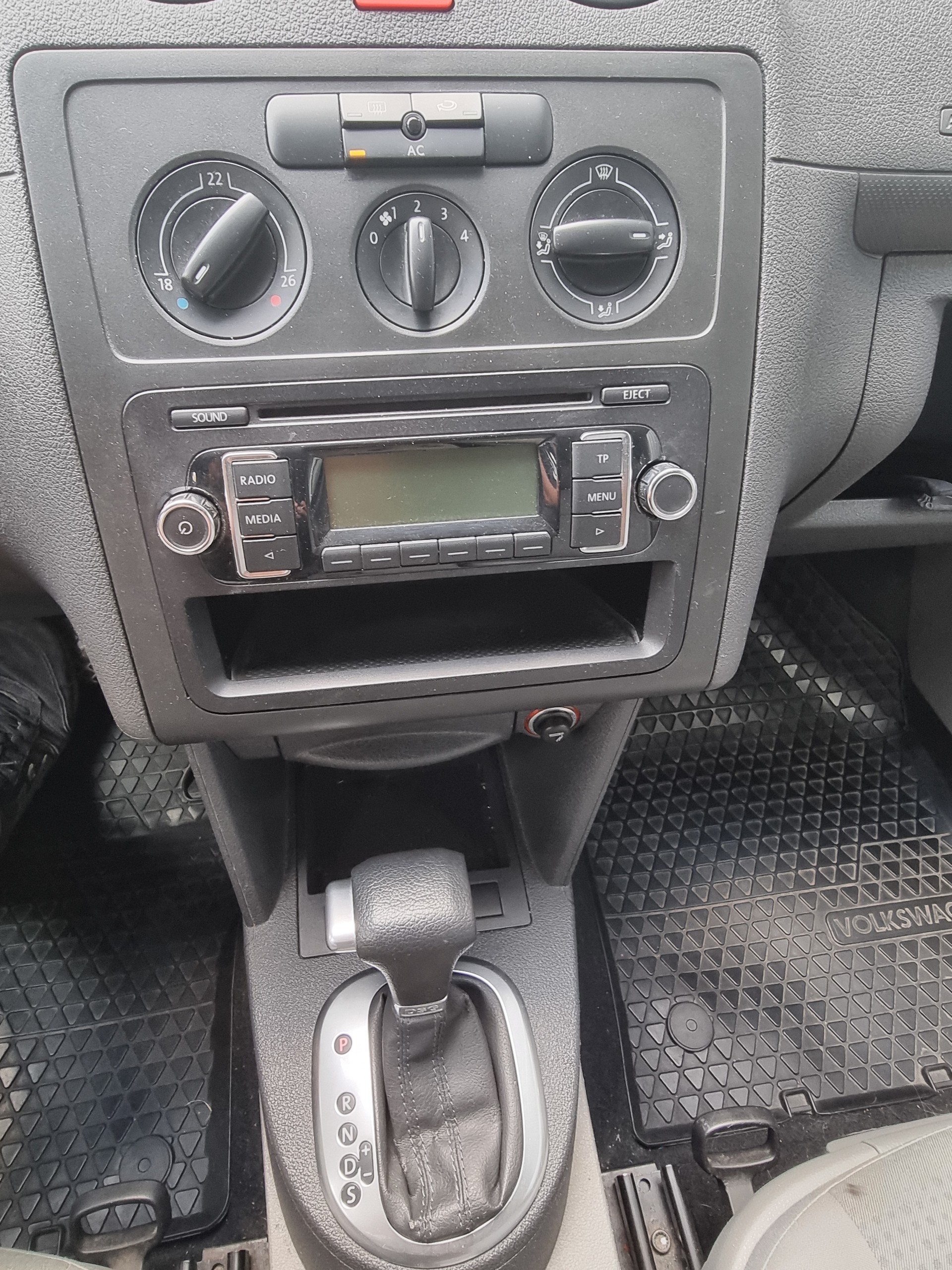VW Caddy Maxi Life 1.9TDI-image-10