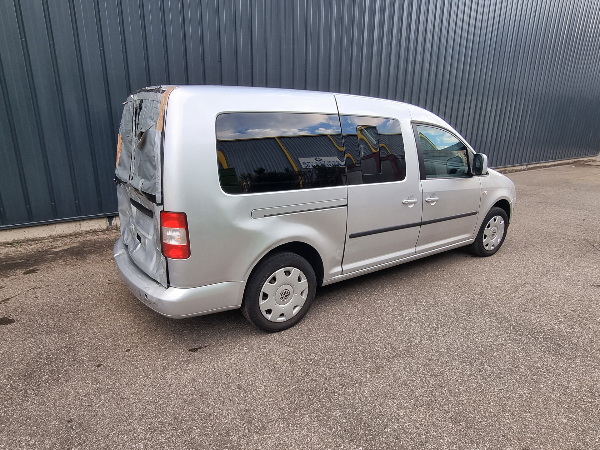 VW Caddy Maxi Life 1.9TDI-image-4
