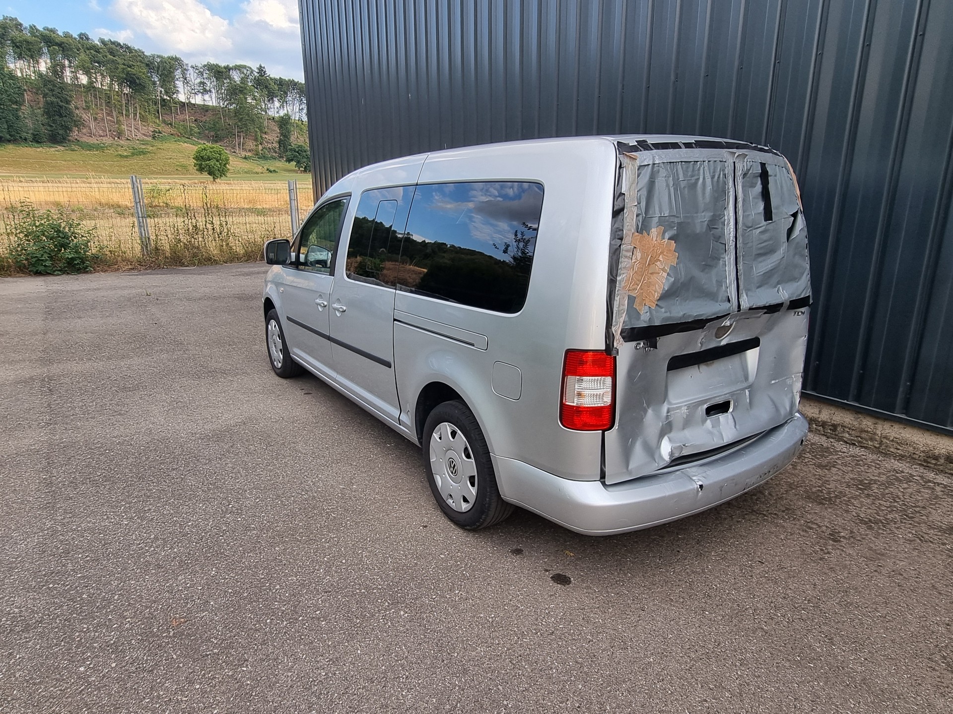 VW Caddy Maxi Life 1.9TDI-image-3