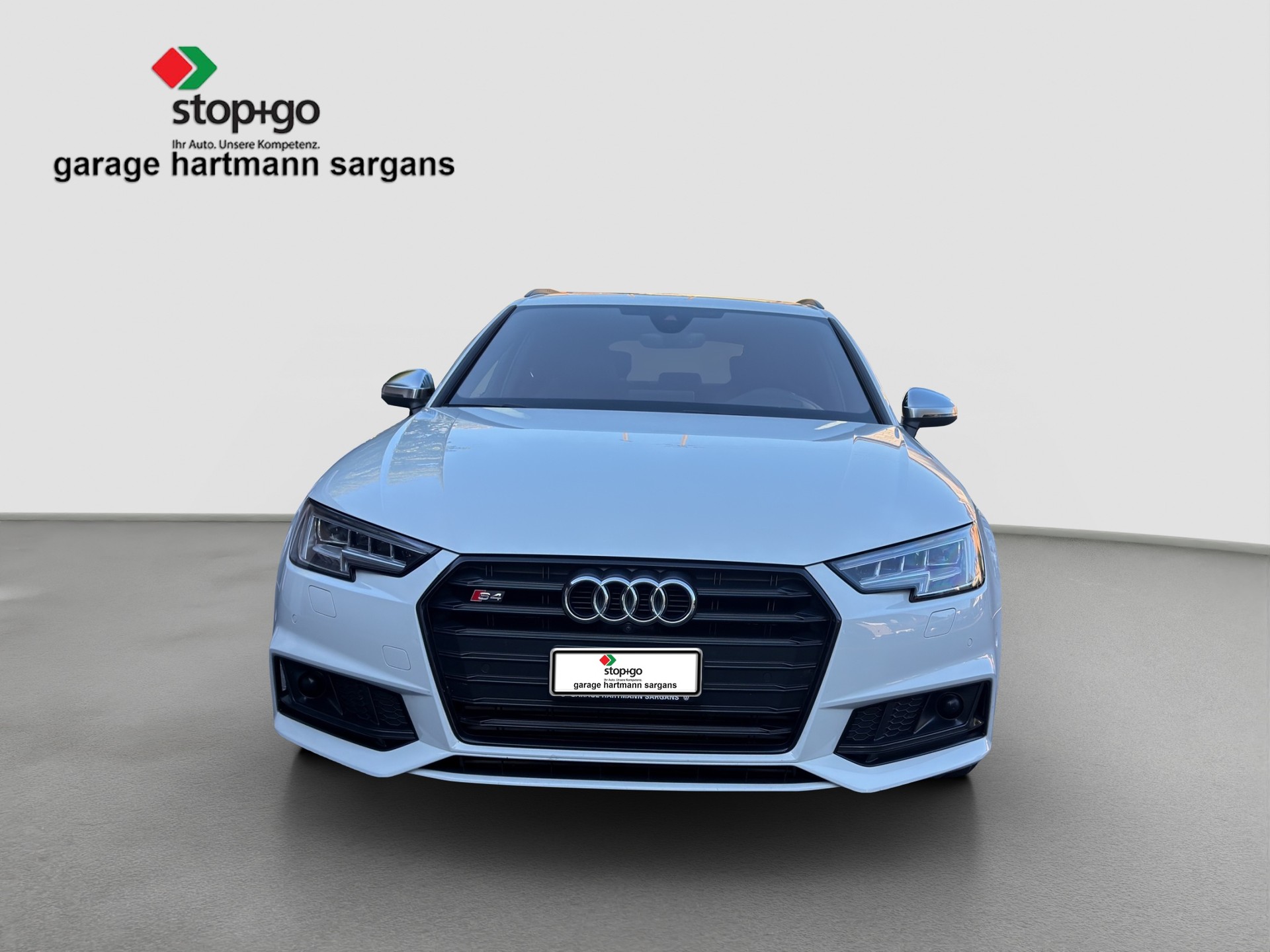 AUDI S4 Avant 3.0 TFSI quattro tiptronic-image-2