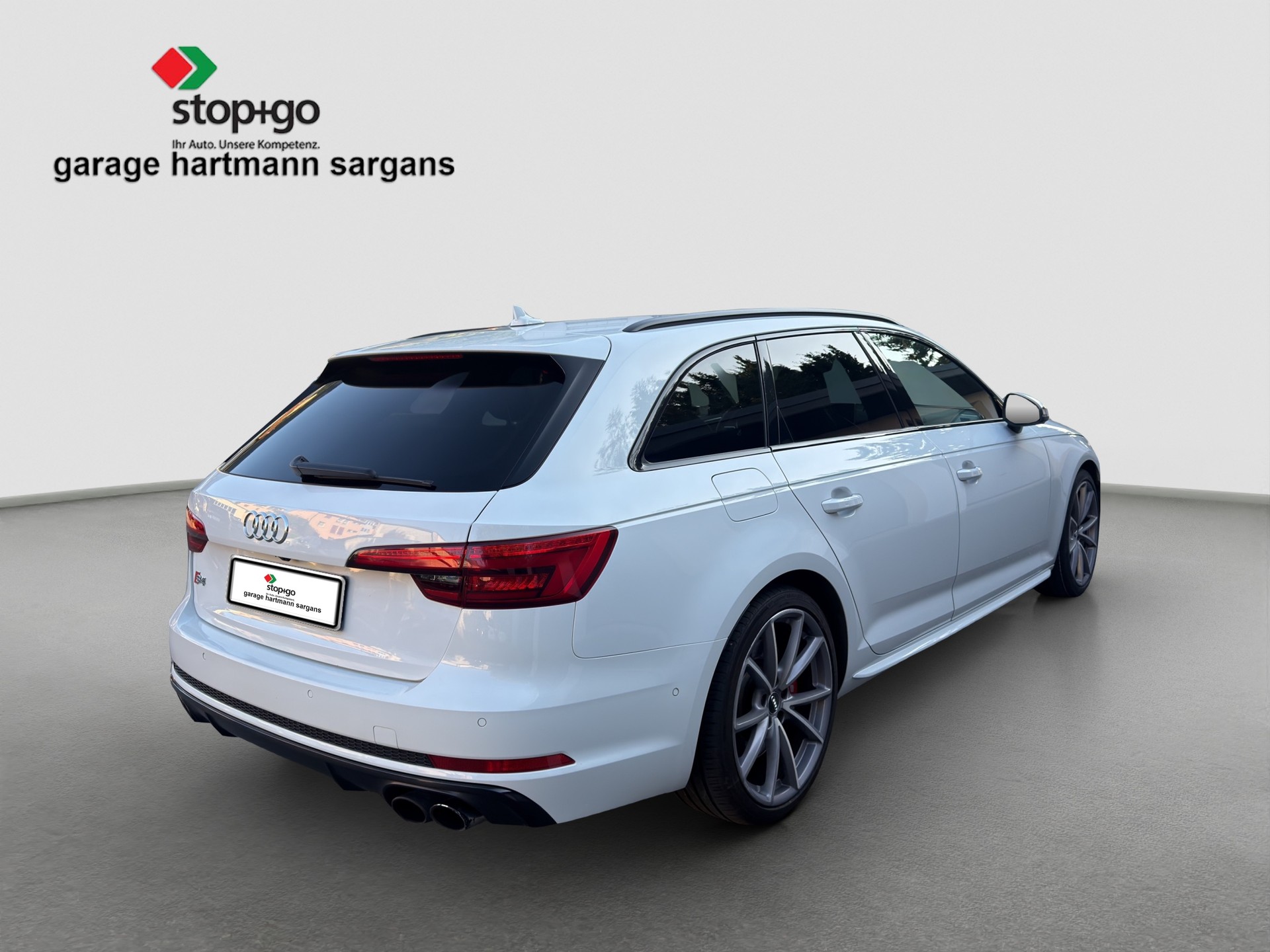 AUDI S4 Avant 3.0 TFSI quattro tiptronic-image-5