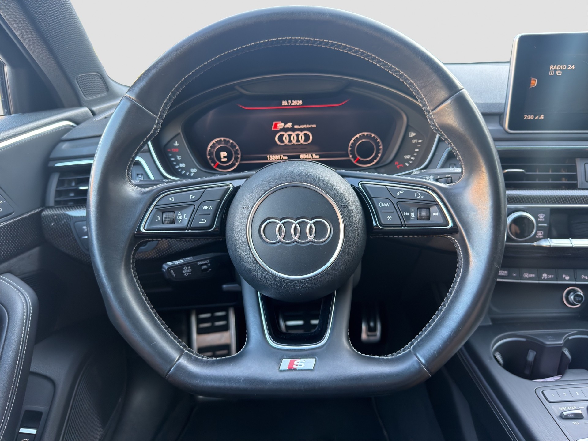 AUDI S4 Avant 3.0 TFSI quattro tiptronic-image-14