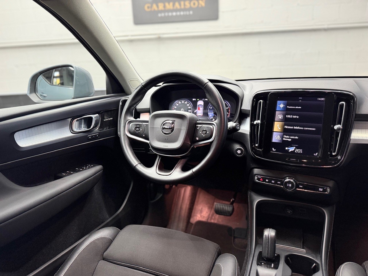 VOLVO XC40 T4 AWD Momentum Geartronic | CH-Auto | 1.Hand | ACC | Gratis Service-image-18