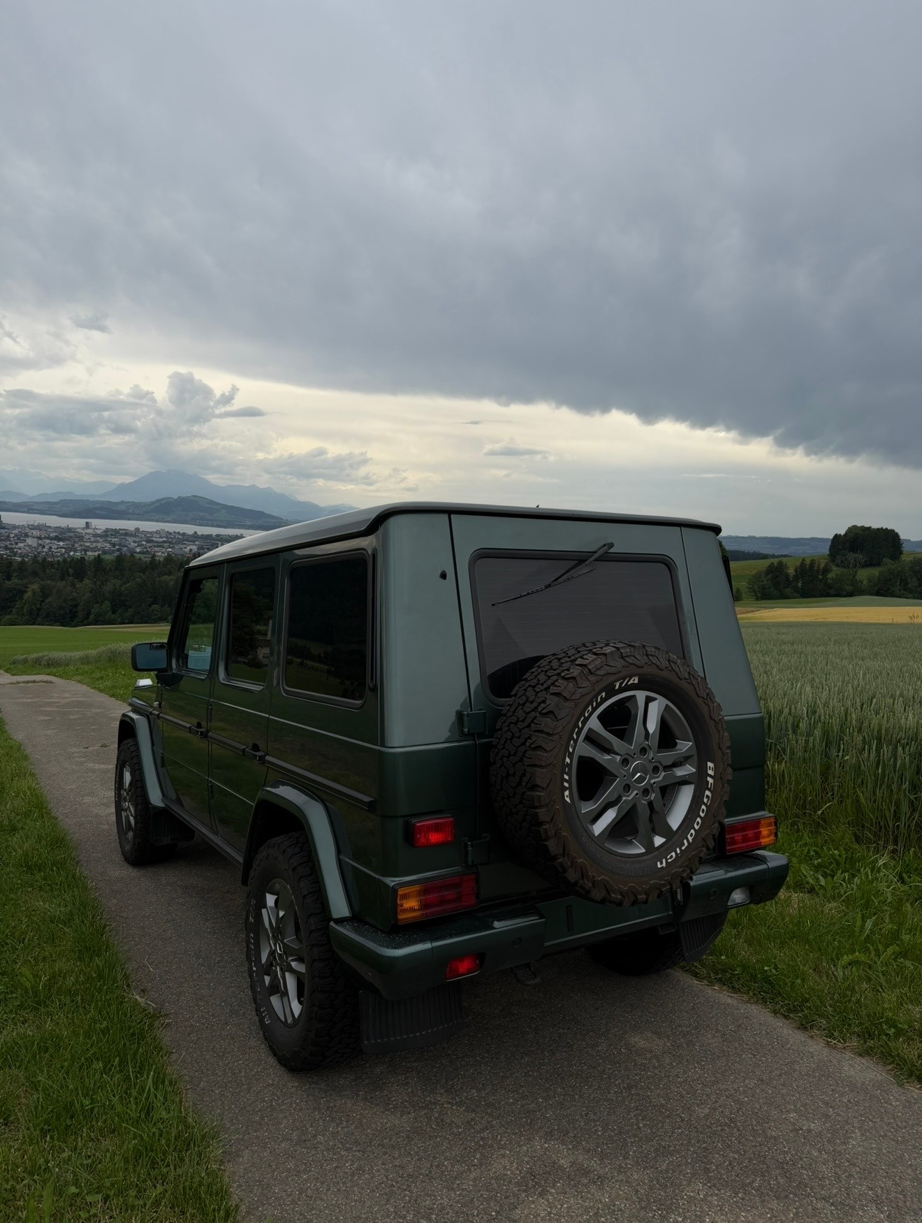 MERCEDES-BENZ G-Class 320-image-2