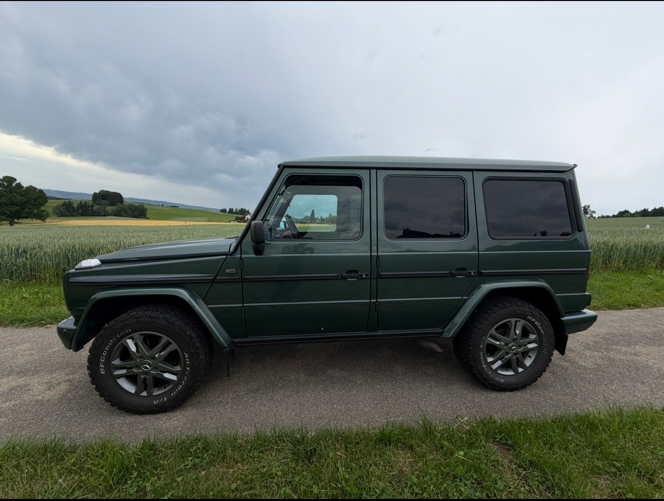 MERCEDES-BENZ G-Class 320-image-1