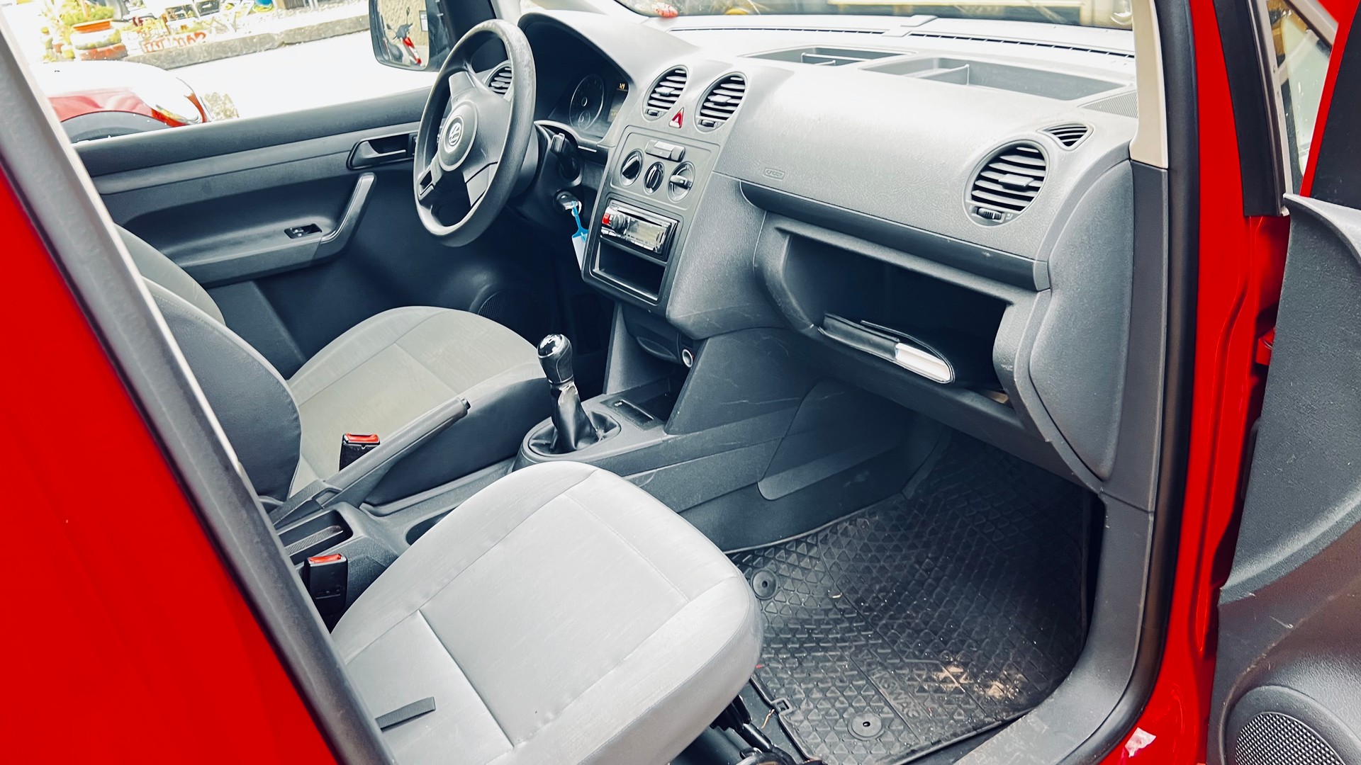 VW Caddy 1.2 TSI-image-6