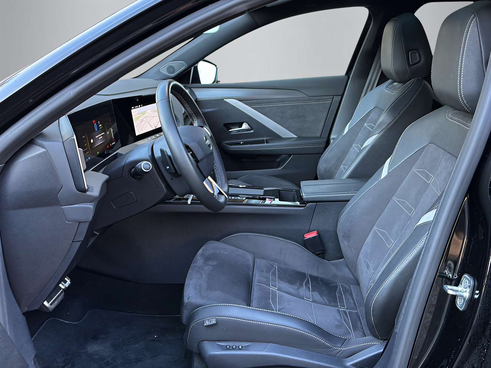 OPEL Astra L Sports Tourer 1.6 T PHEV 180 Ultimate-image-2