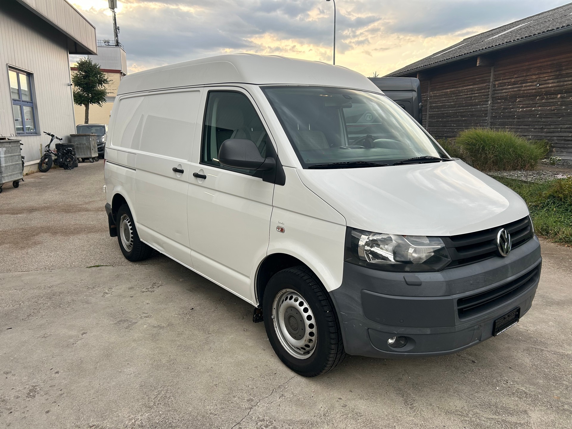 VW T5 2.0 TDI 4Motion-image-1