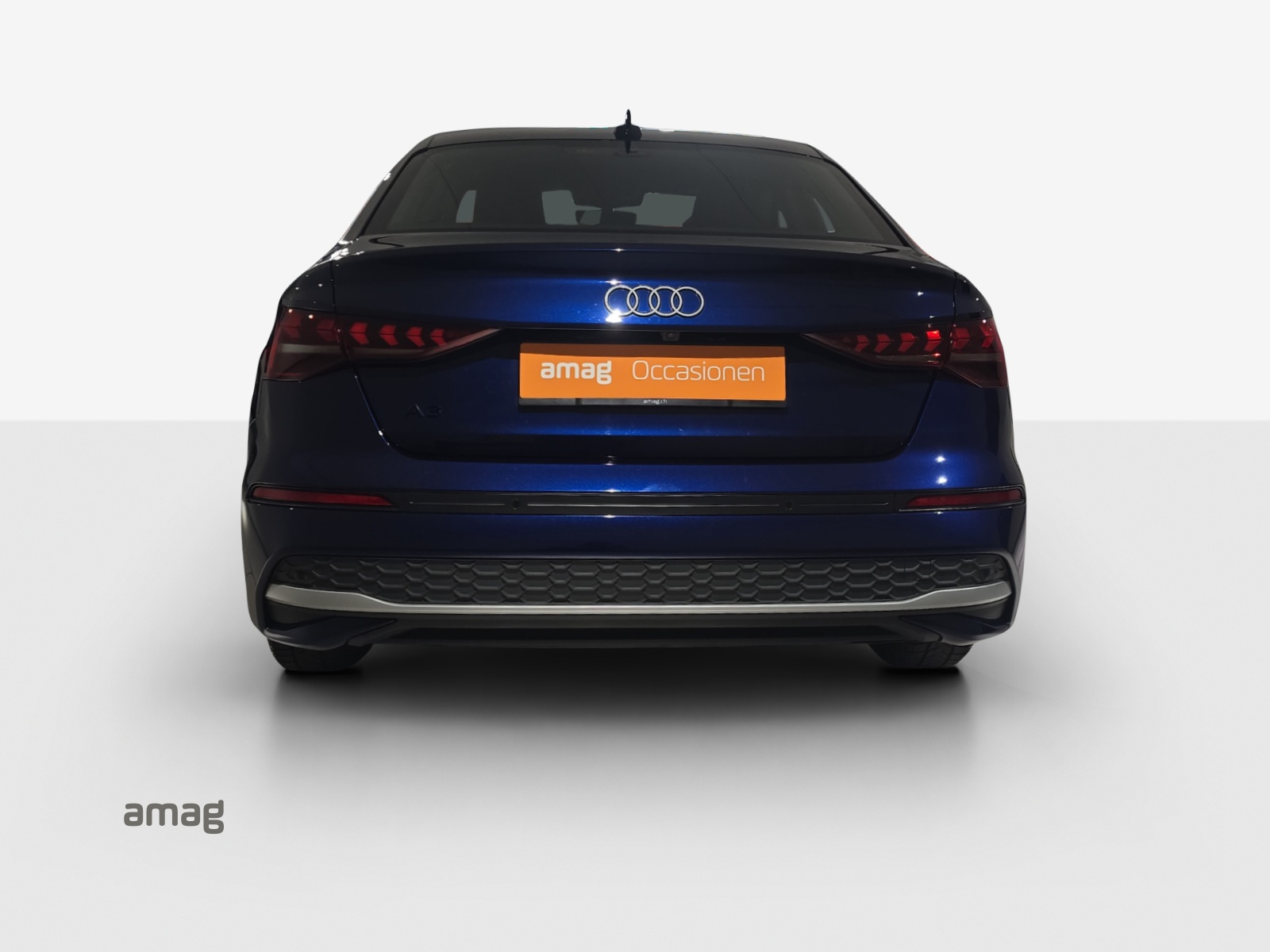 AUDI A3 Limousine 35 TDI advanced S-tronic-showroom-element-3