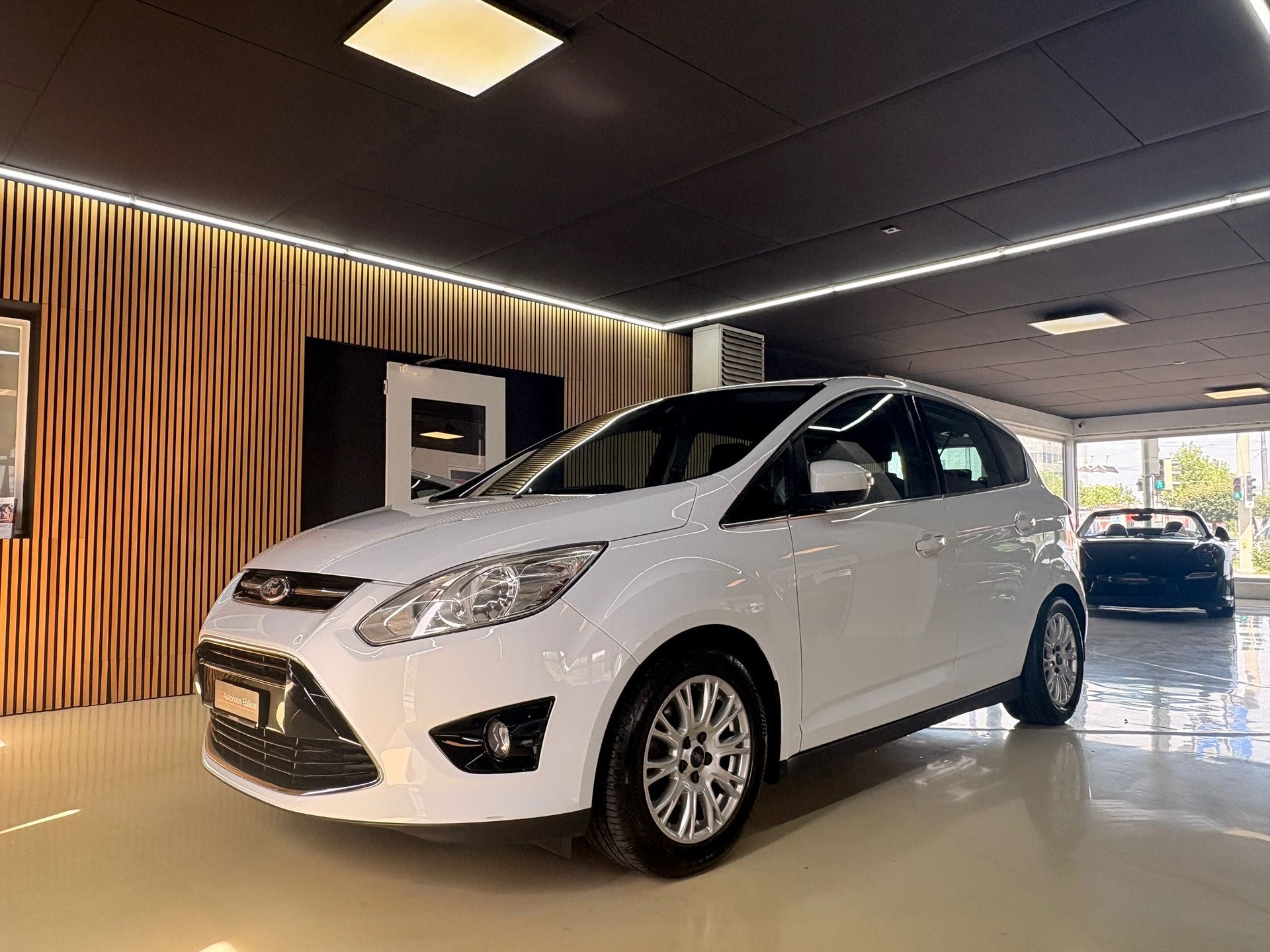 FORD C-Max 1.6 Ti-VCT Titanium-showroom-element-2