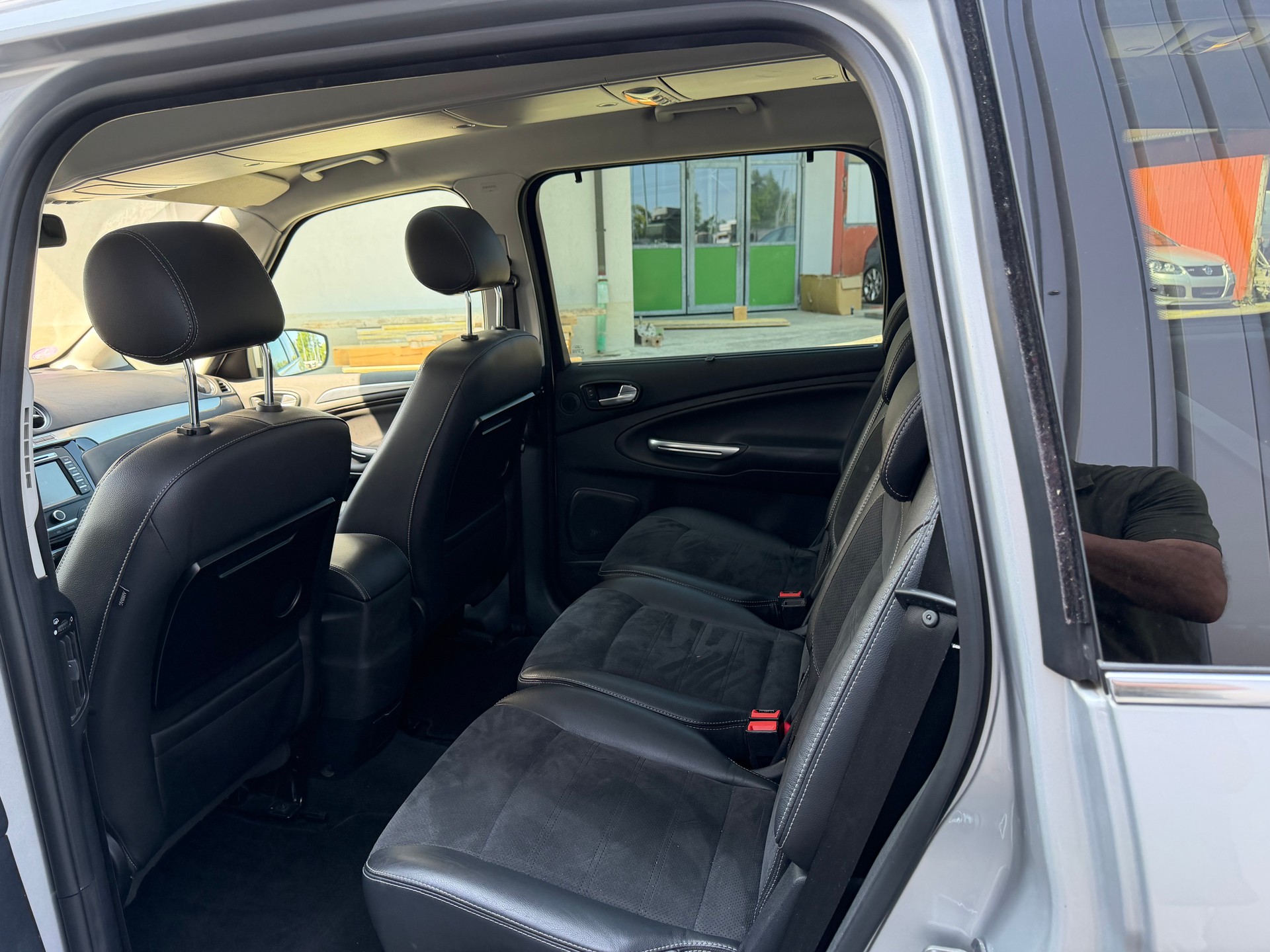 FORD Galaxy 2.0 SCTi Titanium PowerShift-image-8