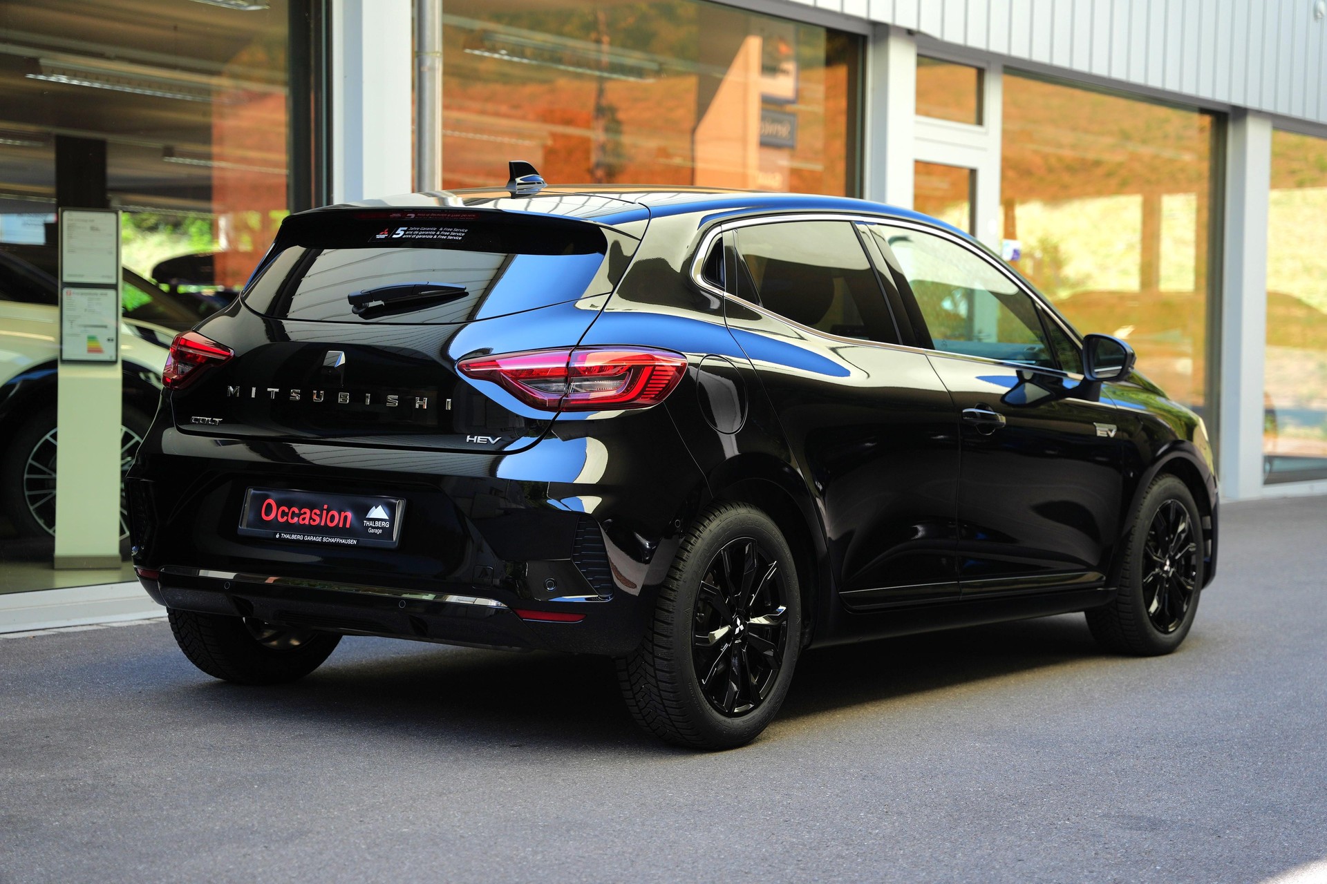 MITSUBISHI Colt 1.6 HEV Instyle-image-2