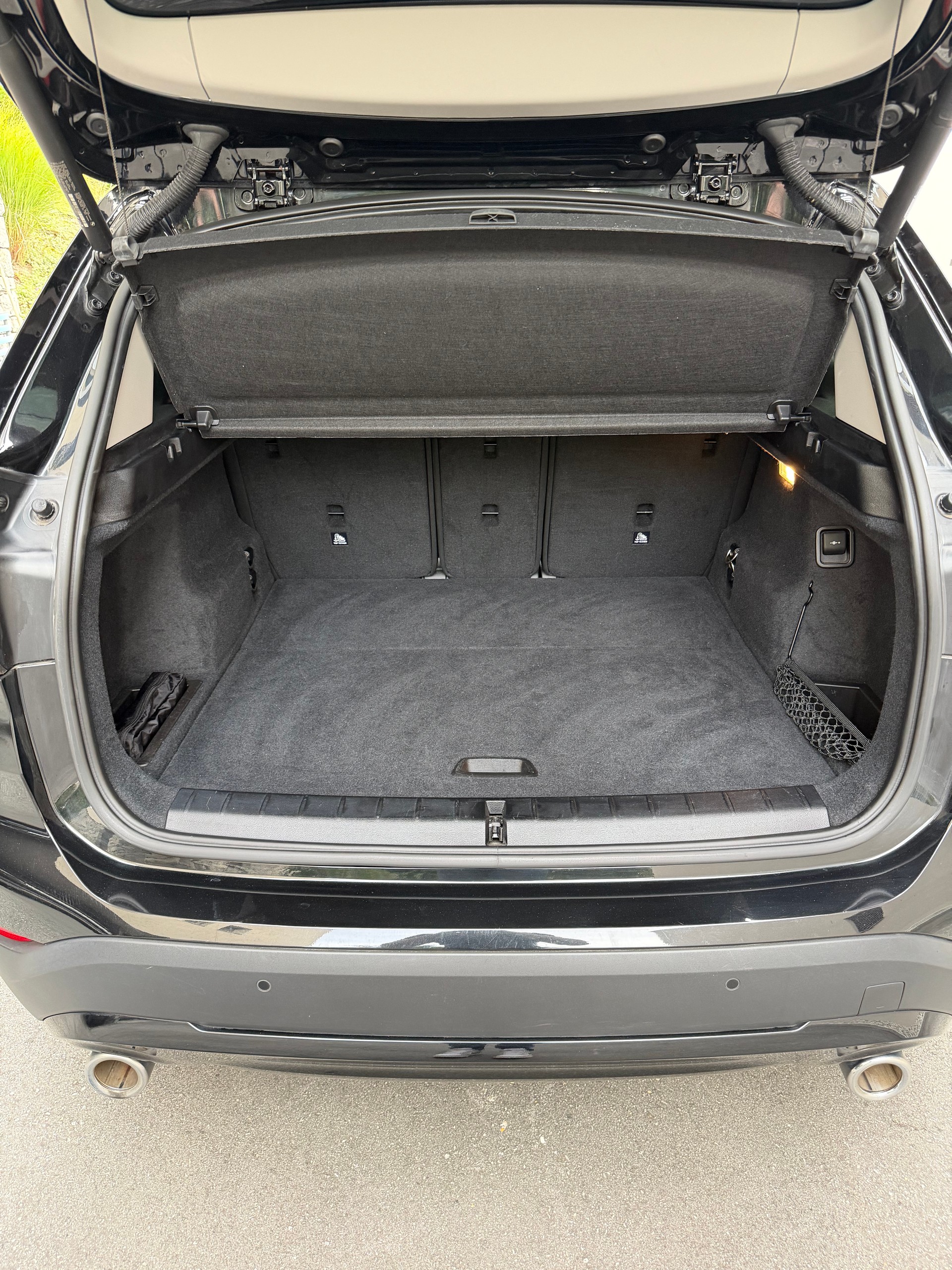 BMW 18d xDrive-image-11