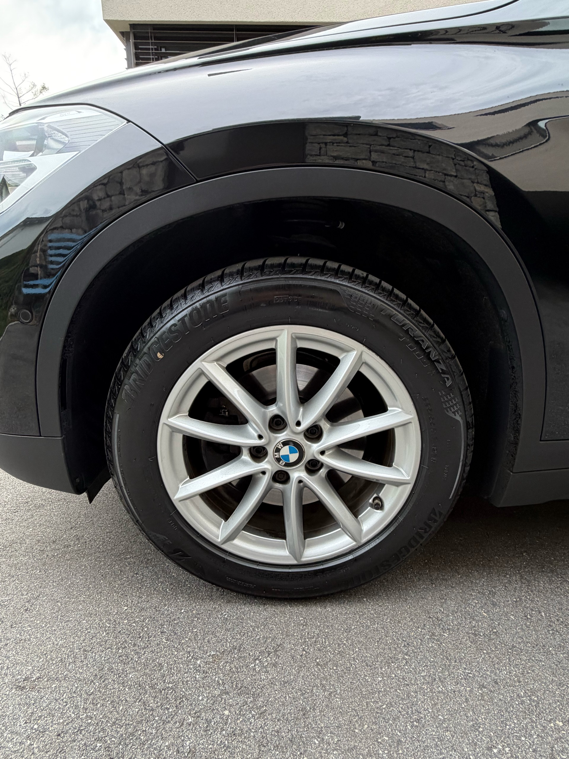 BMW 18d xDrive-image-6