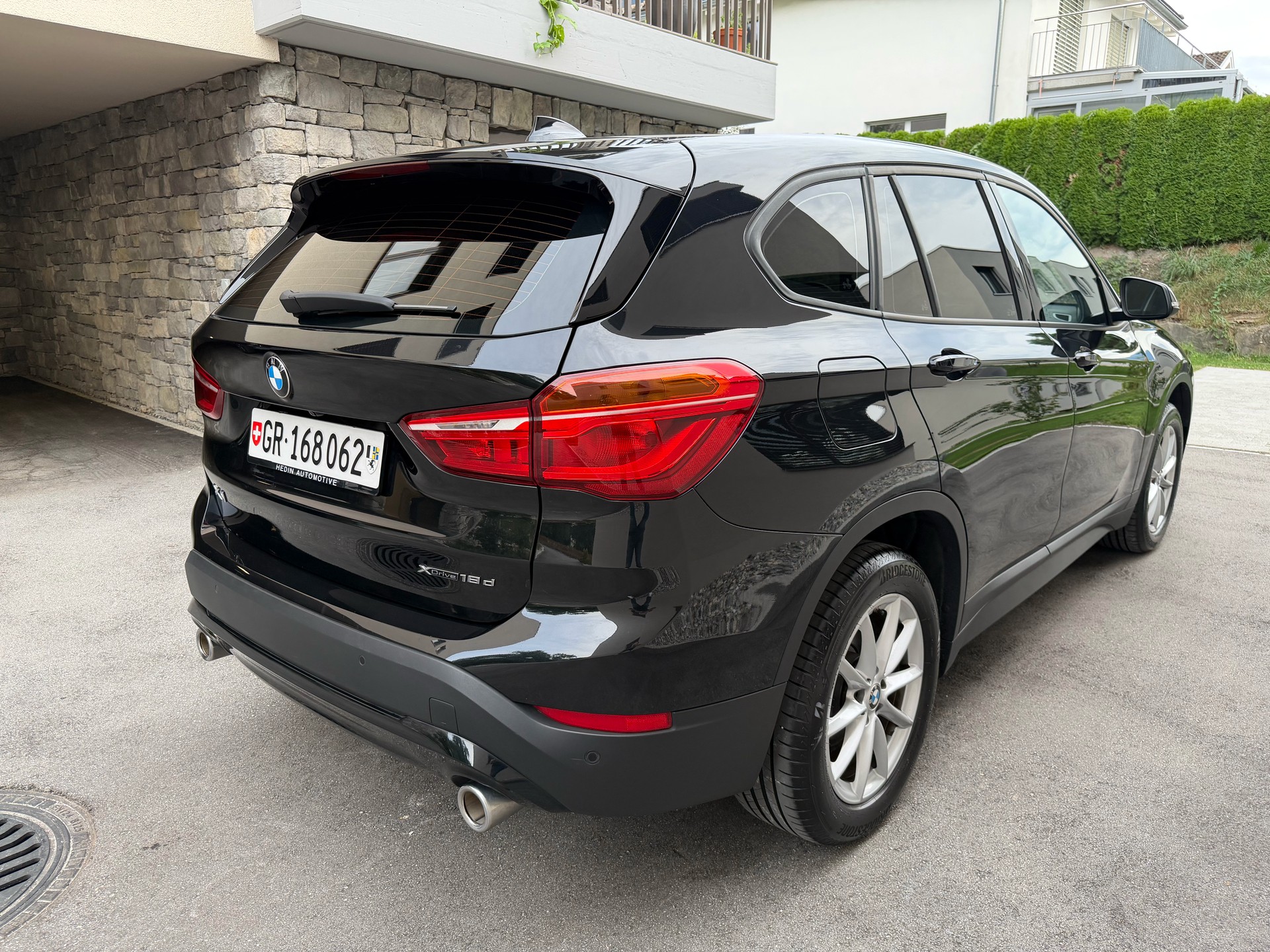 BMW 18d xDrive-image-4