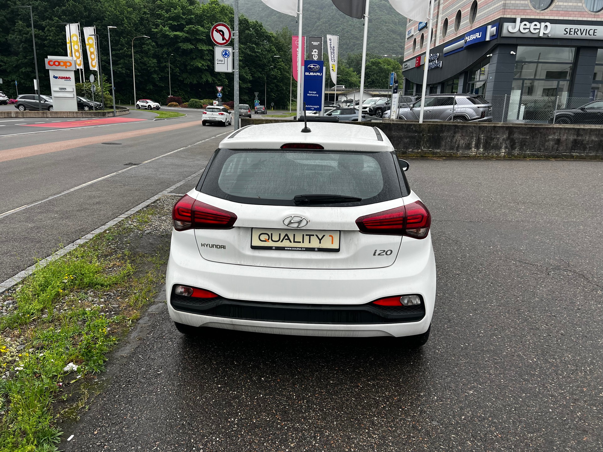 HYUNDAI i20 Active 1.0 T-GDi Amplia DCT-image-4