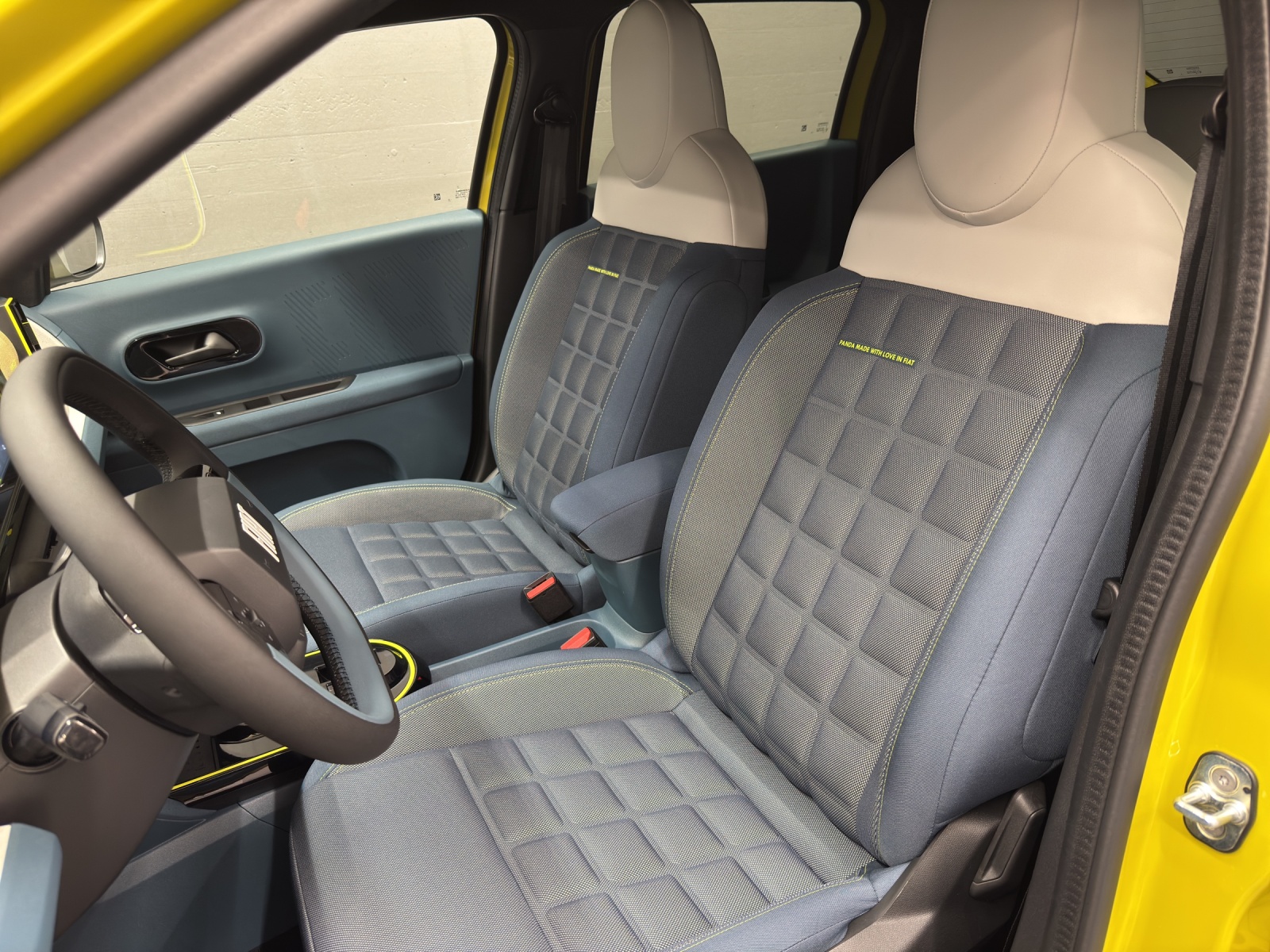 FIAT Grande Panda 1.2 Hybrid La Prima-image-12