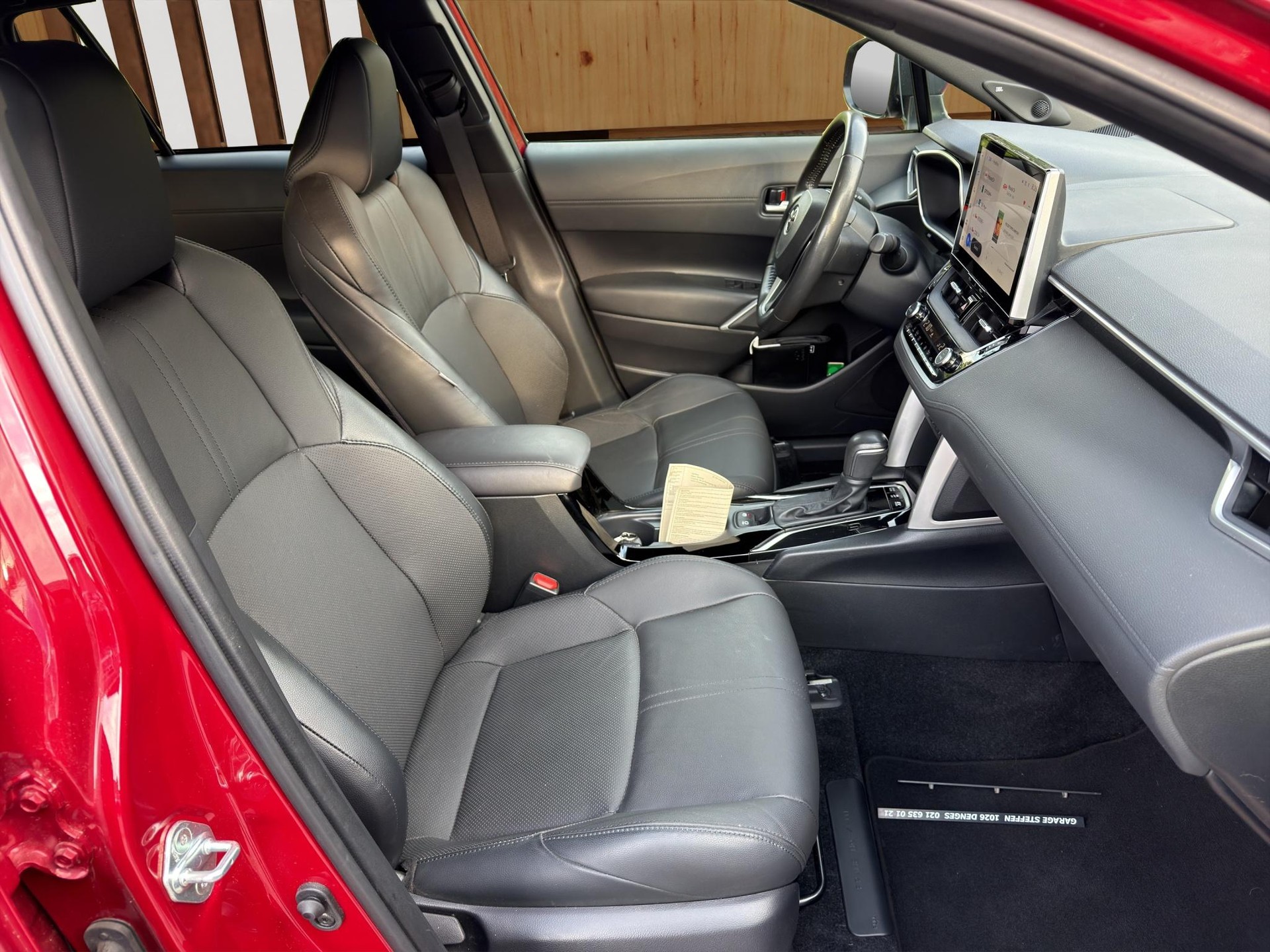 TOYOTA Corolla Cross 2.0 HSD Premium AWD-i-image-11