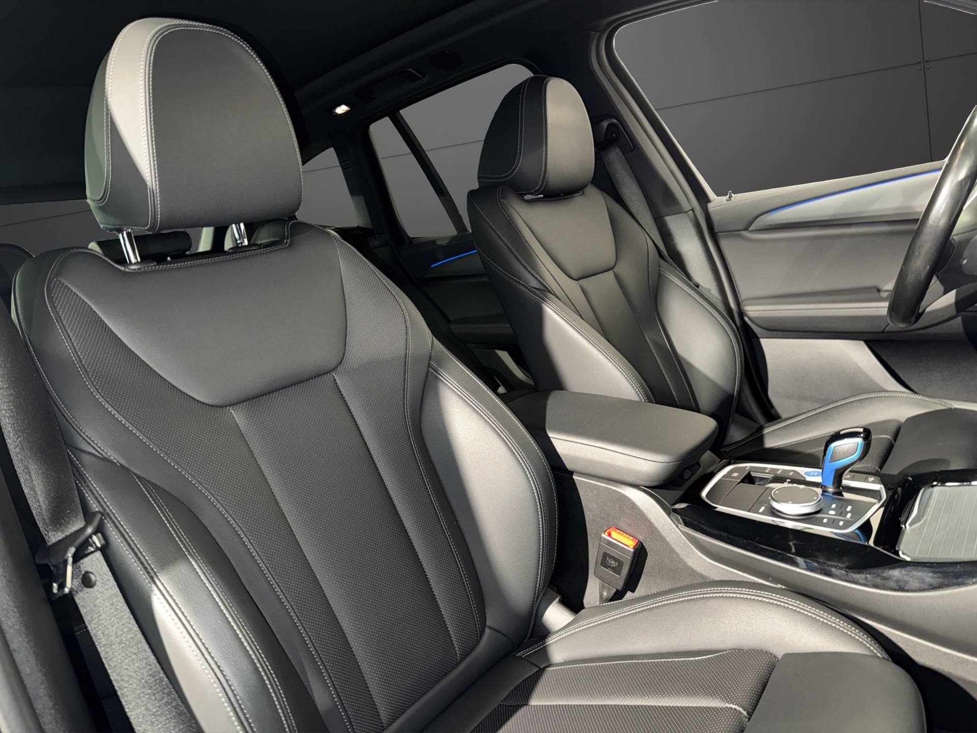BMW iX3 E-Motor-image-18